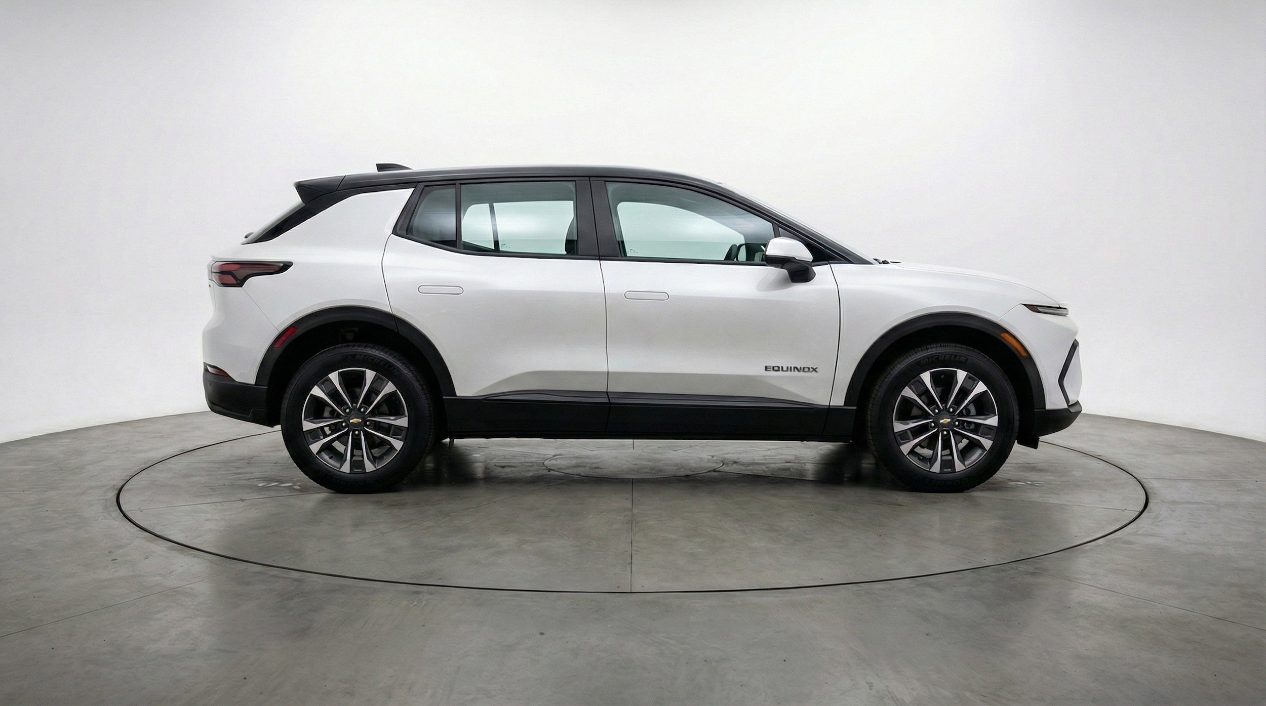 Thumbnail: 2025 Chevrolet Equinox - 11