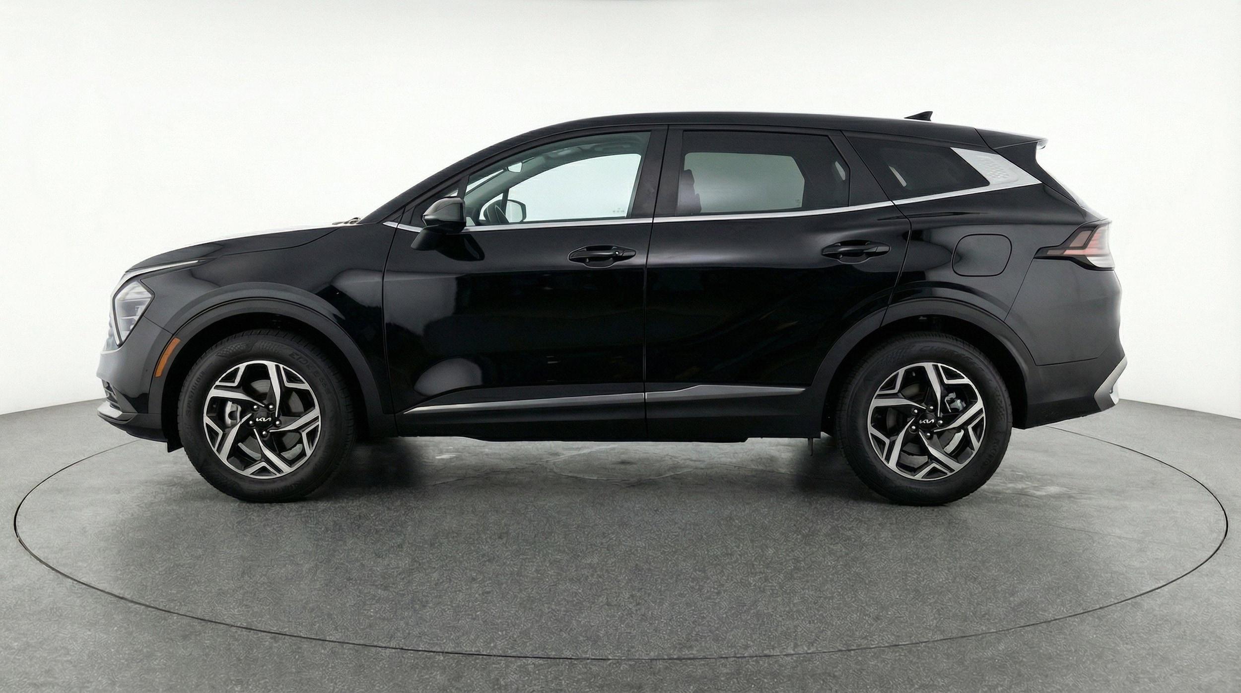 Thumbnail: 2025 Kia Sportage - 5