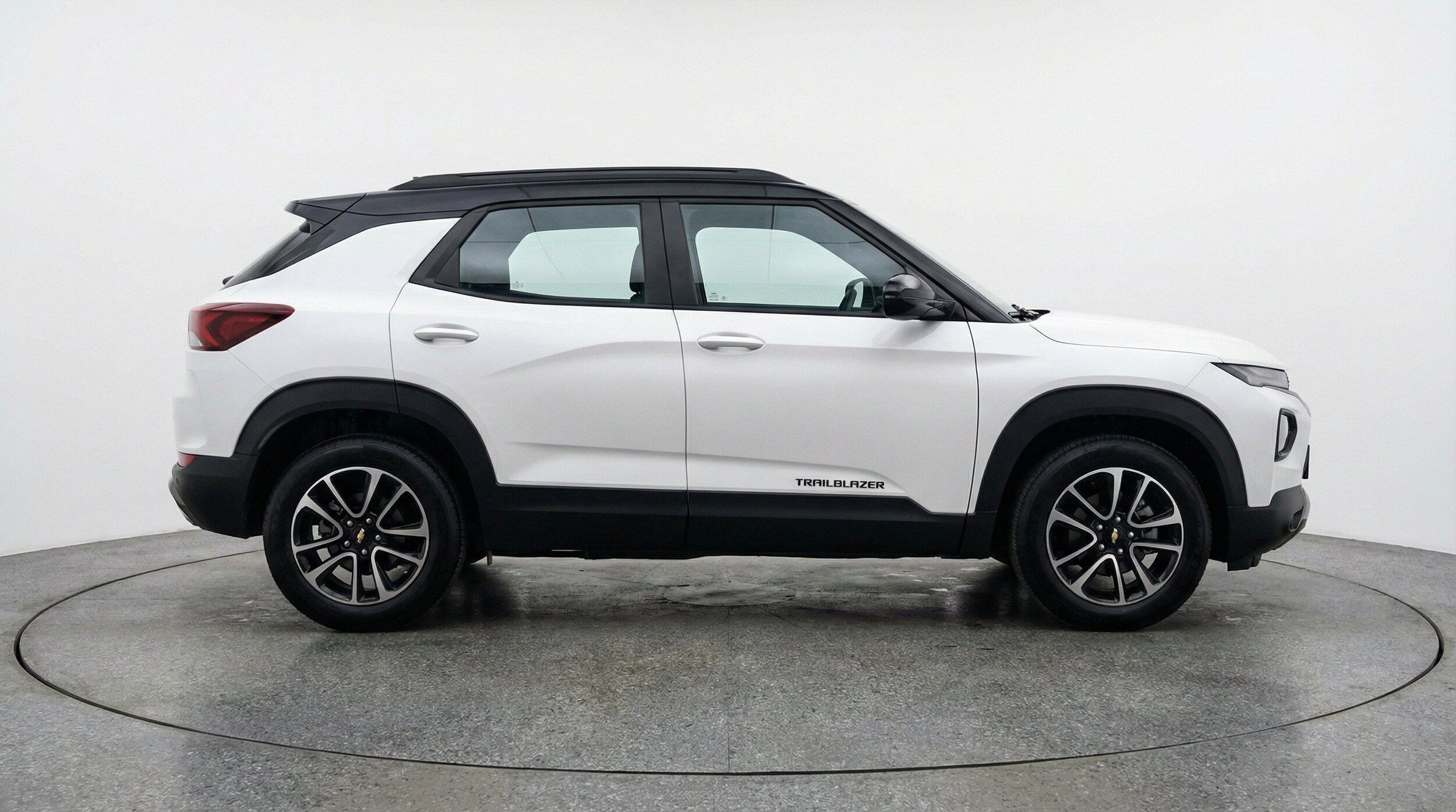 Thumbnail: 2025 Chevrolet TrailBlazer - 11