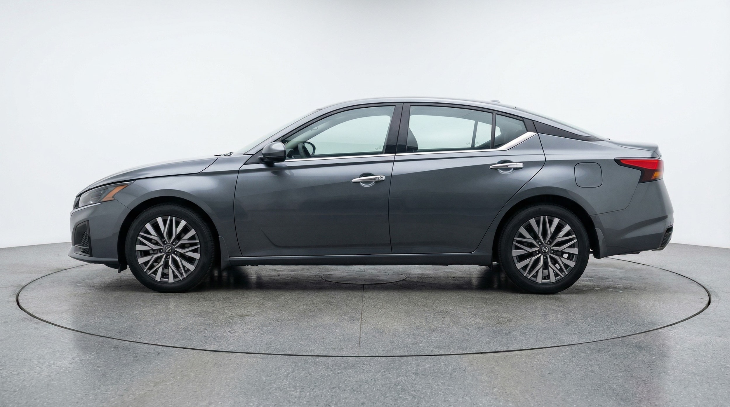 Thumbnail: 2025 Nissan Altima - 4