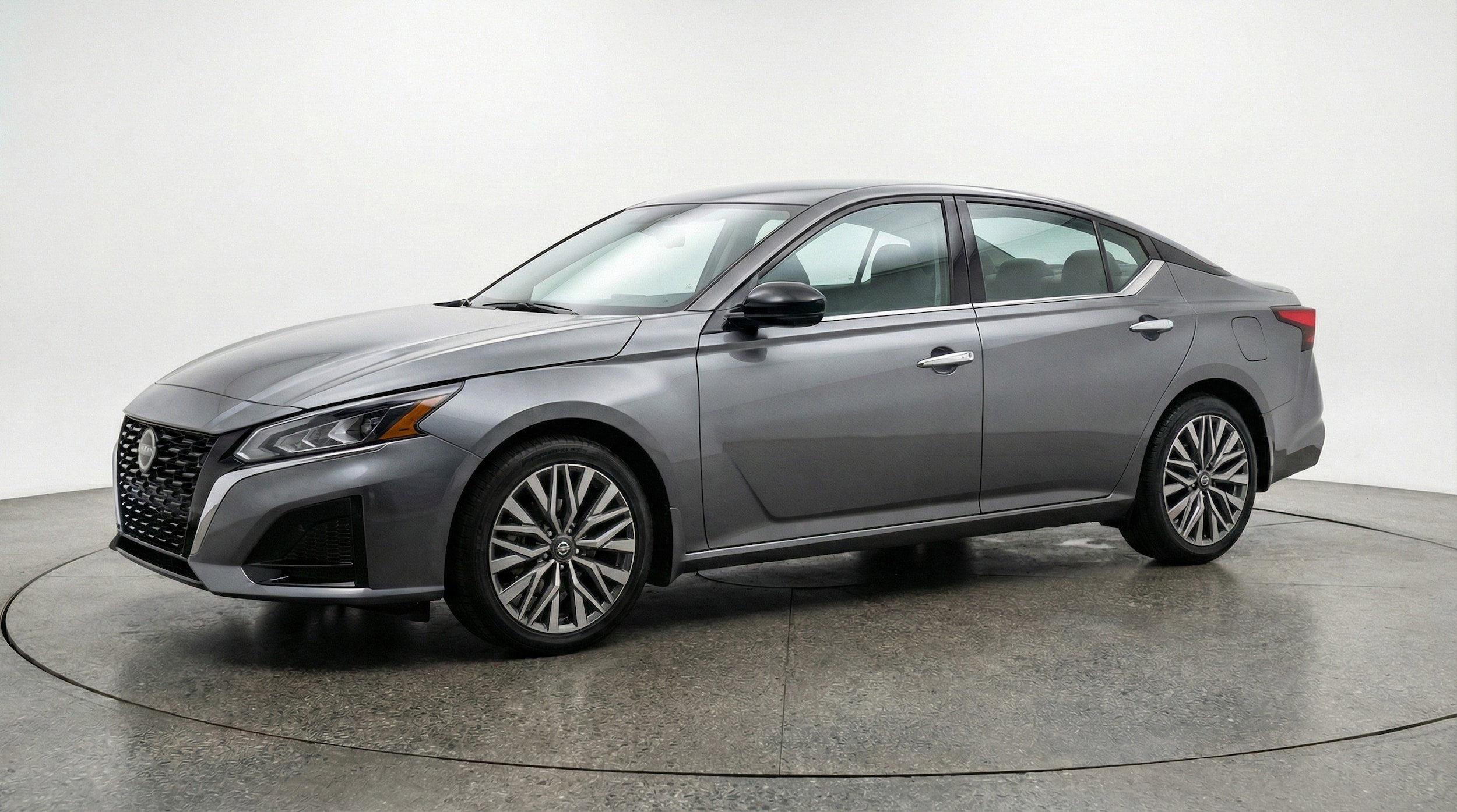 Thumbnail: 2025 Nissan Altima - 3