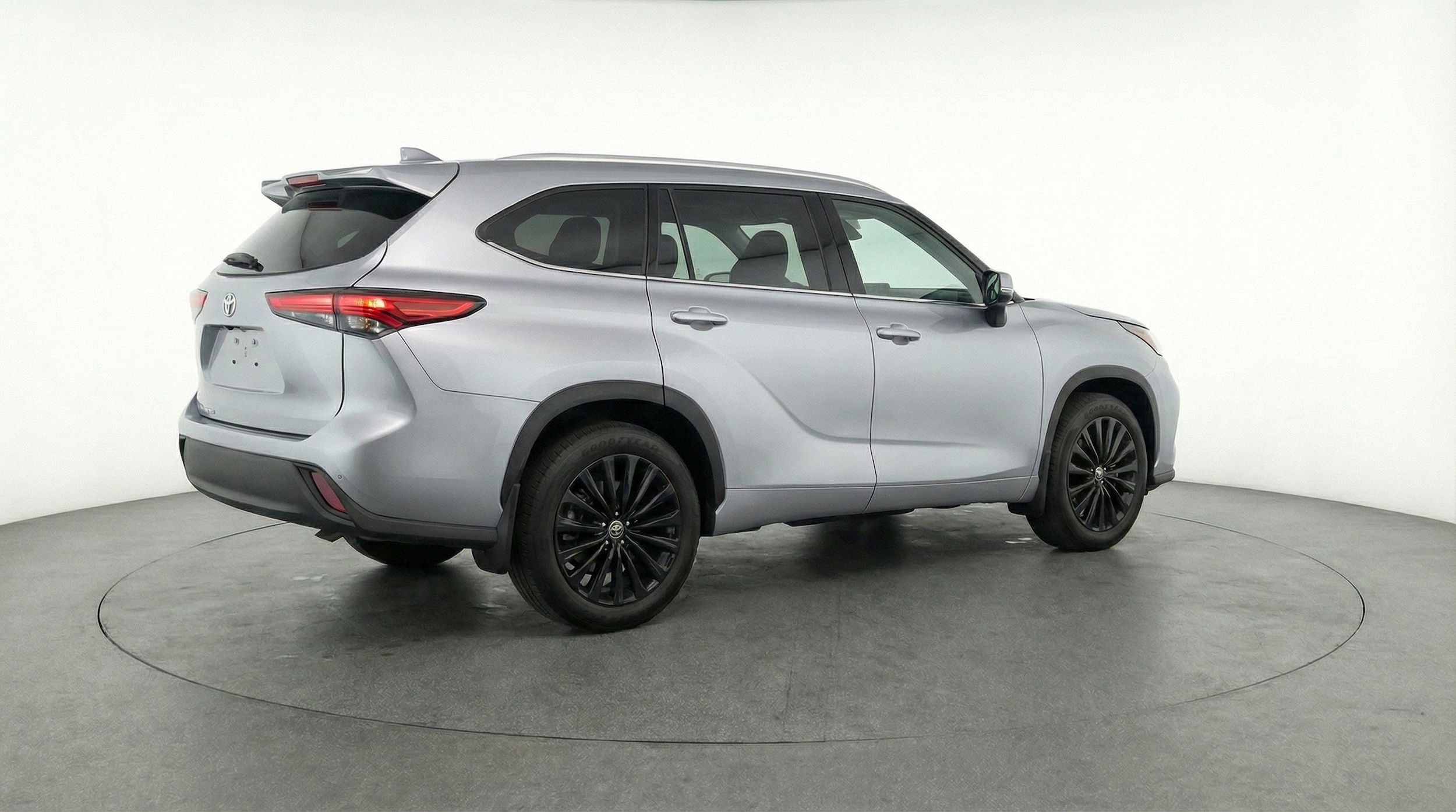 Thumbnail: 2025 Toyota Highlander - 9