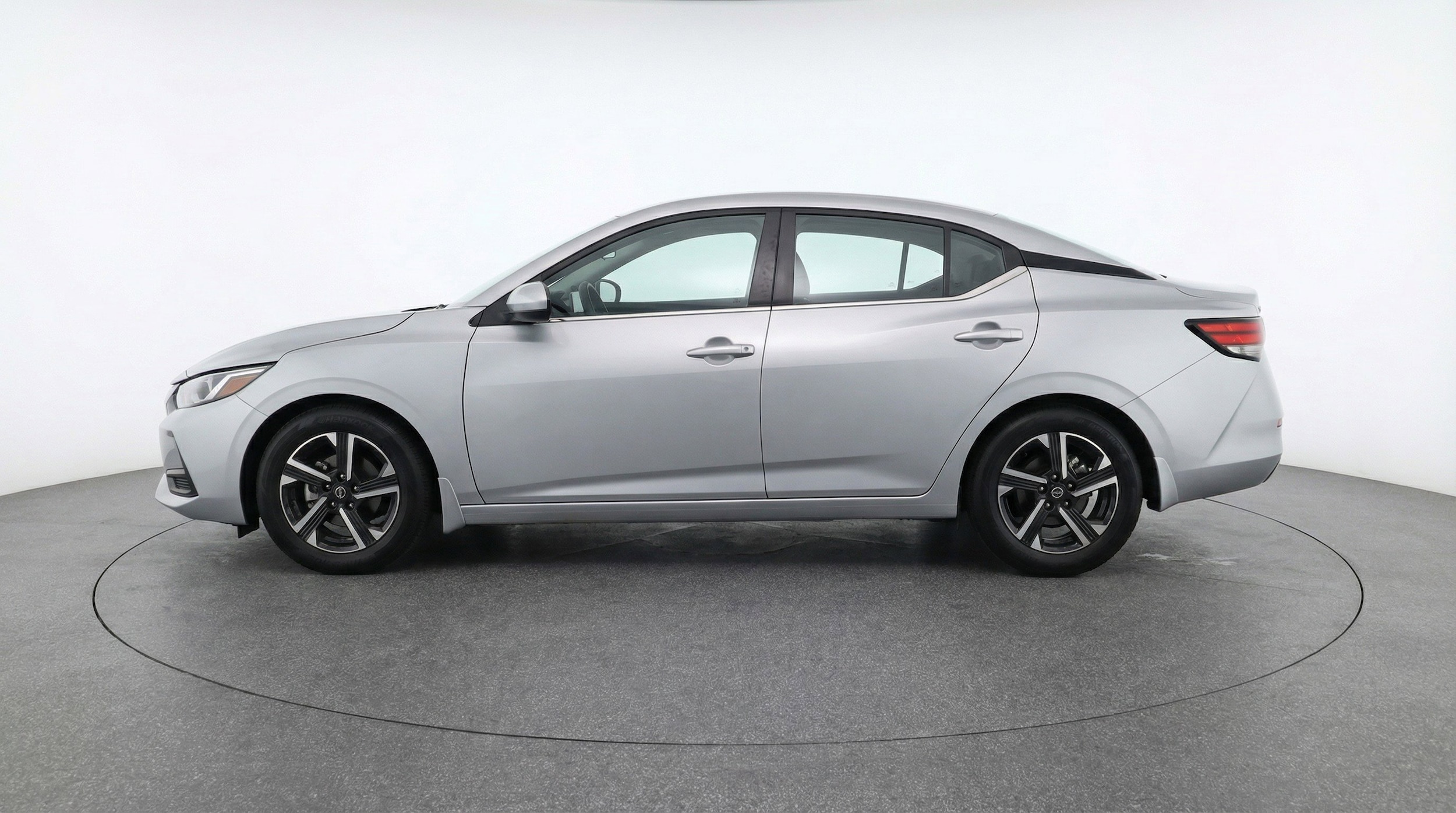 Thumbnail: 2025 Nissan Sentra - 5