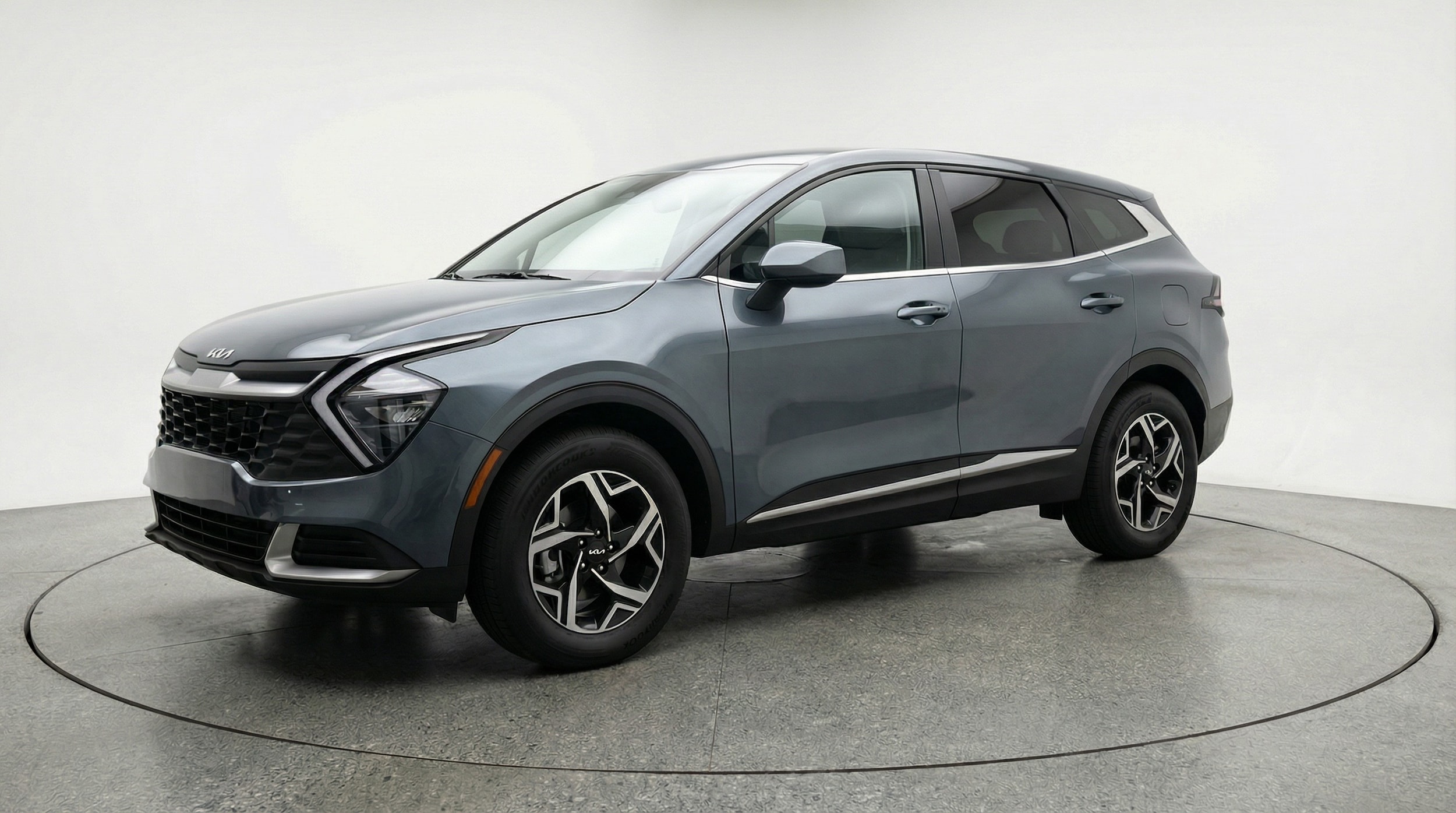 Thumbnail: 2025 Kia Sportage - 3