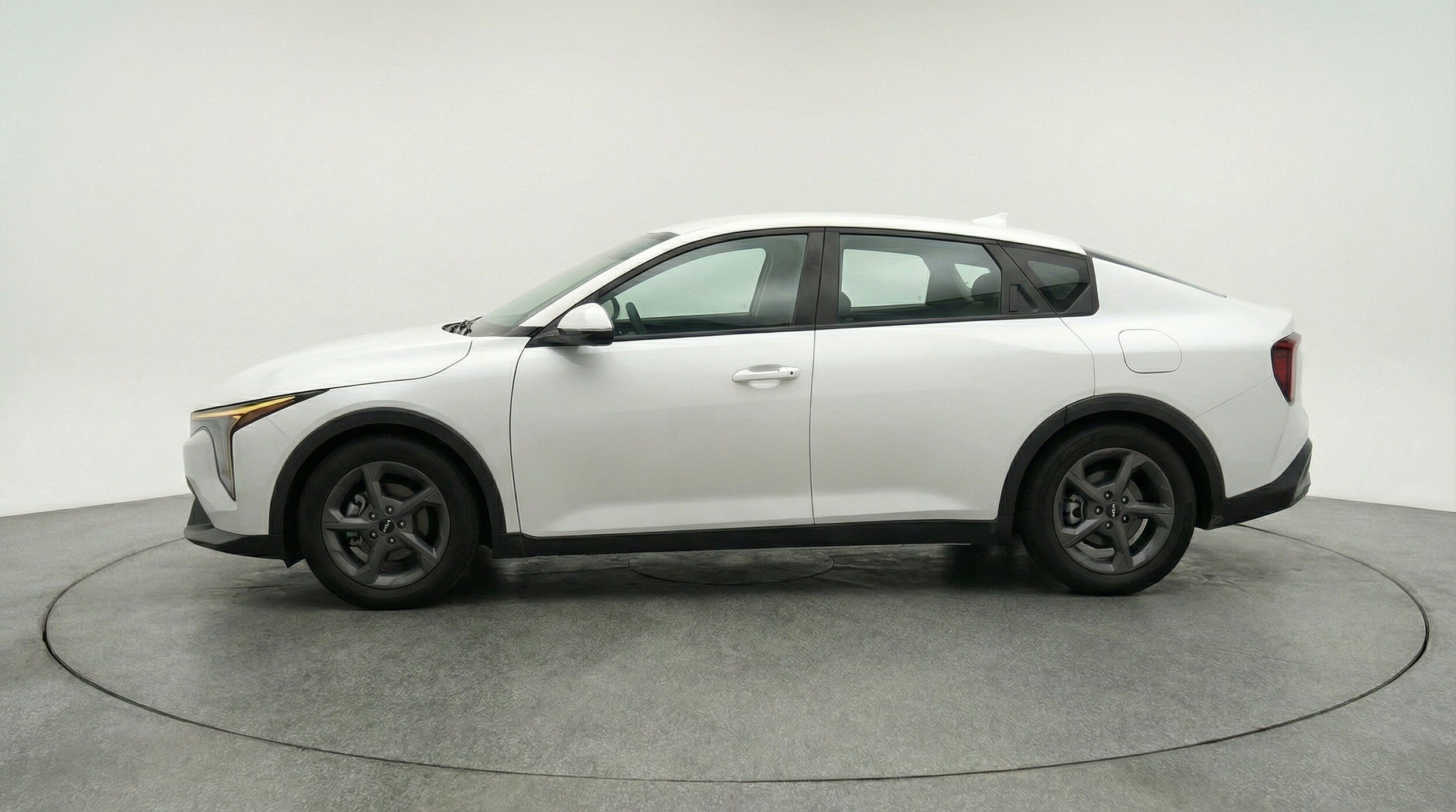 Thumbnail: 2025 Kia K4 - 3
