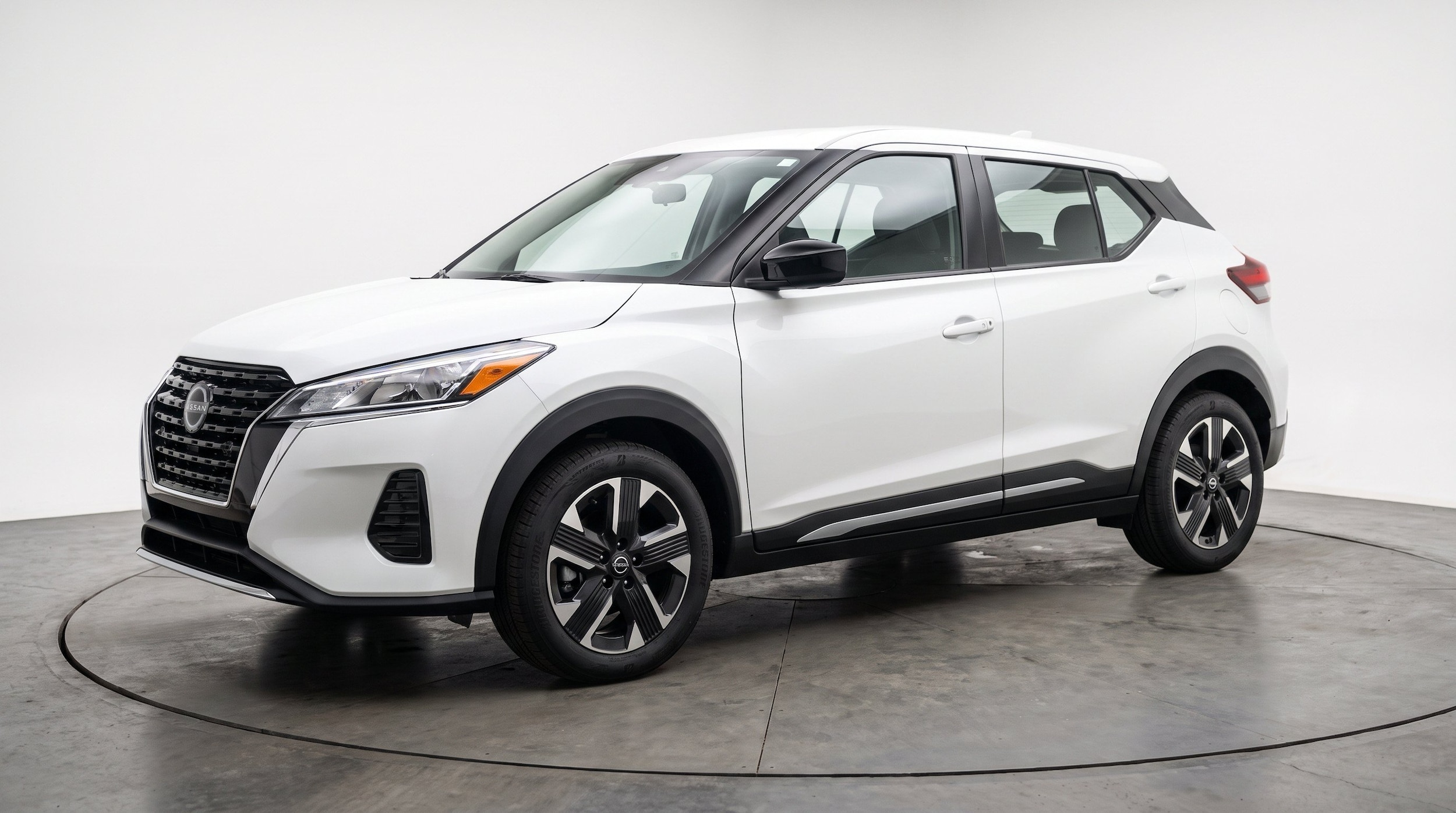 Thumbnail: 2026 Nissan Kicks - 3