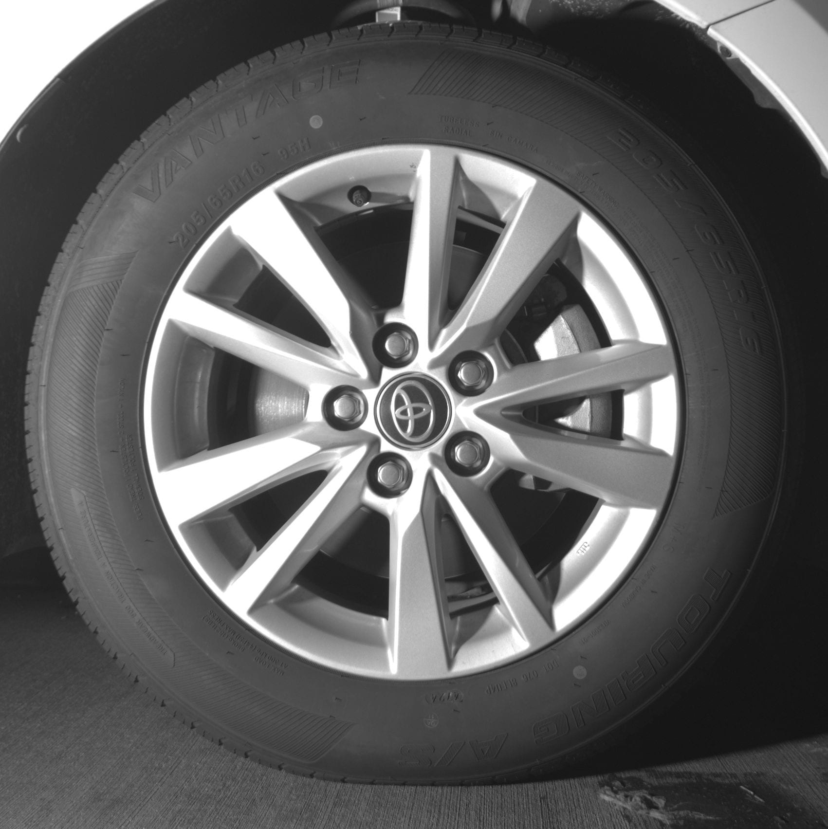 Thumbnail: 2025 Toyota Camry - 10