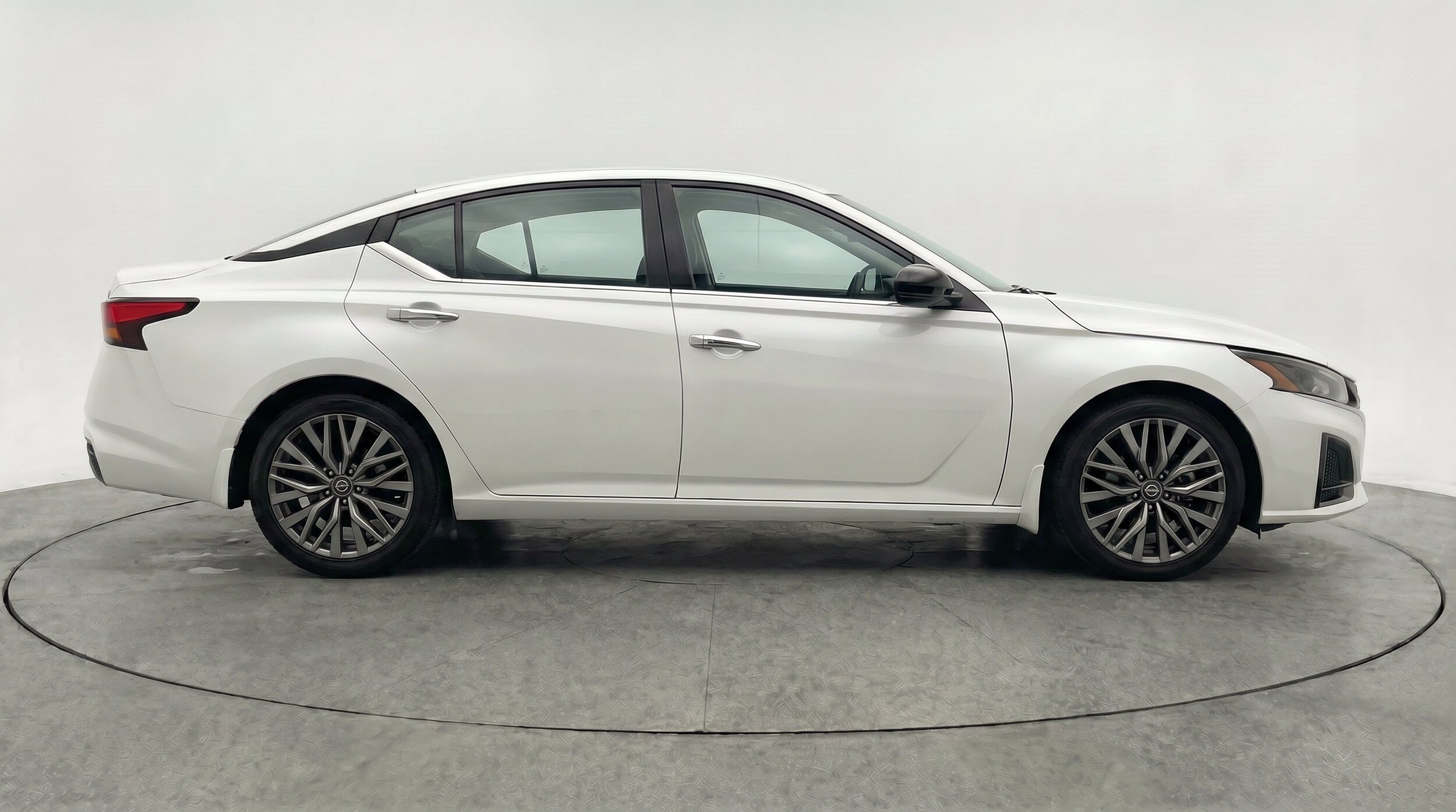 Thumbnail: 2025 Nissan Altima - 11