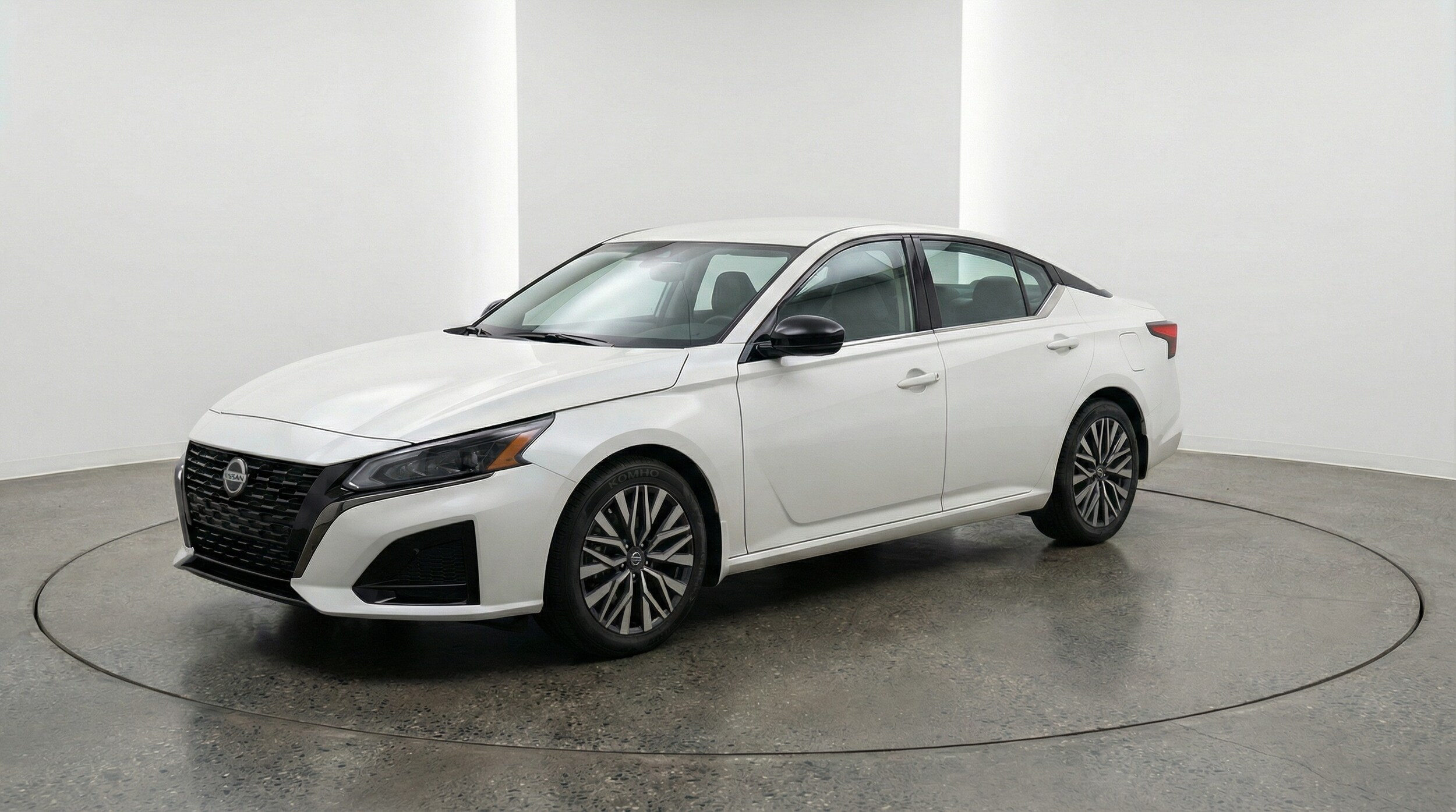 Thumbnail: 2025 Nissan Altima - 3