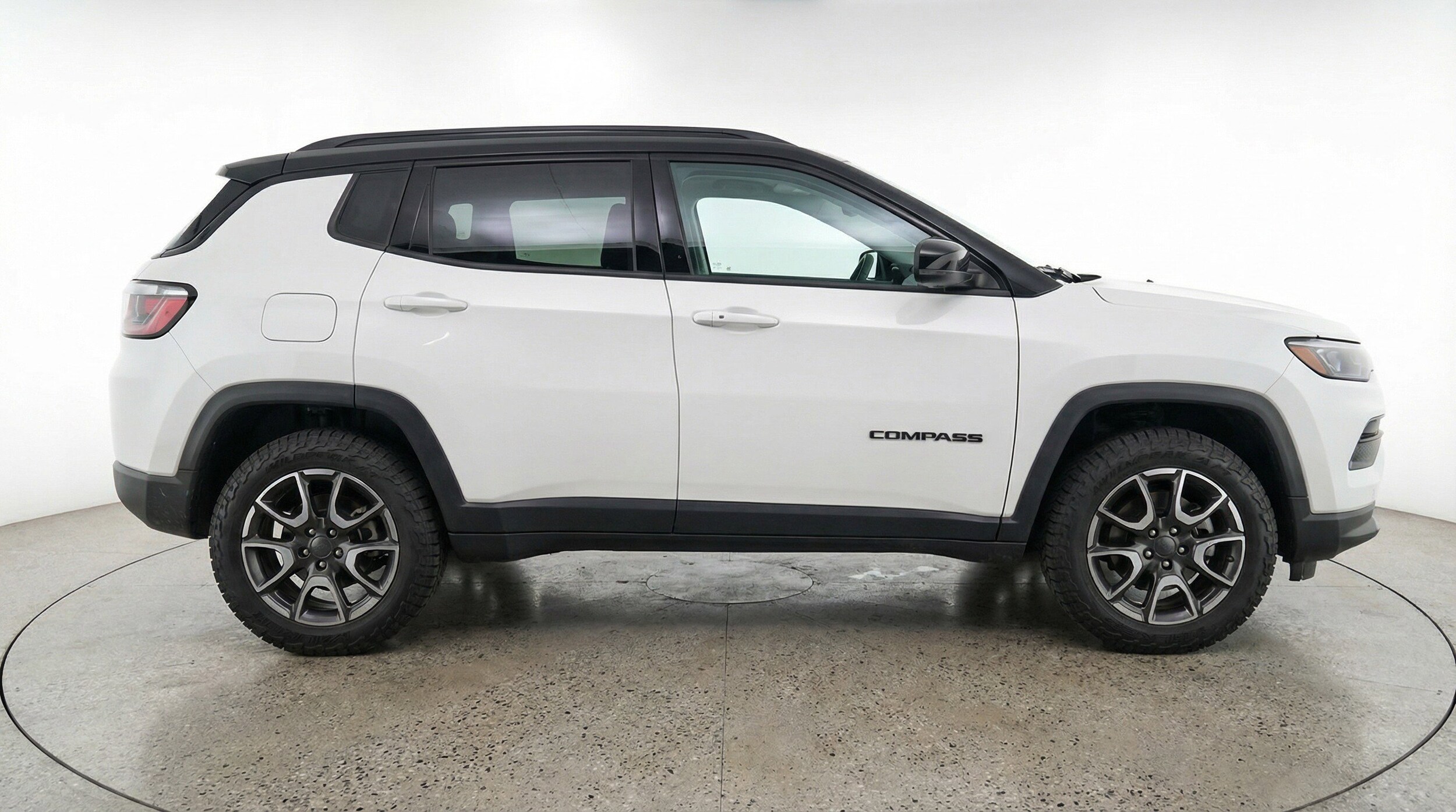 Thumbnail: 2025 Jeep Compass - 11