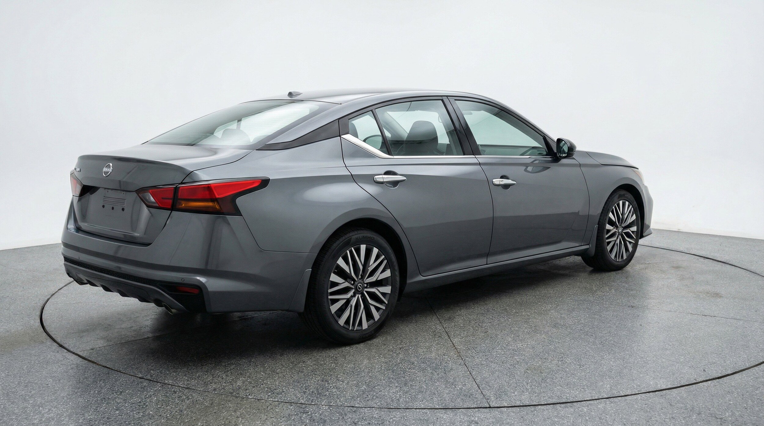 Thumbnail: 2025 Nissan Altima - 9