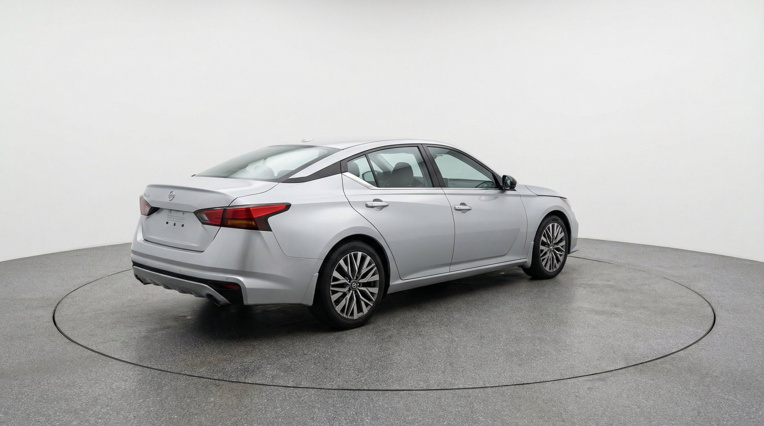 Thumbnail: 2025 Nissan Altima - 9