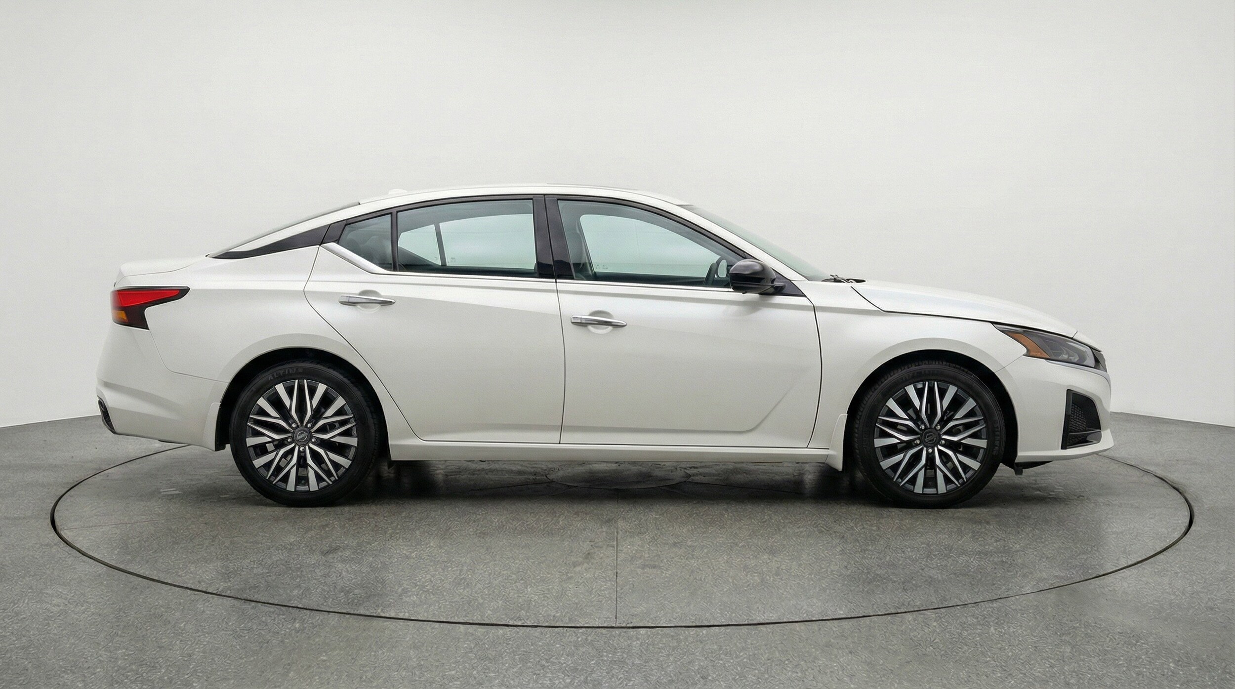 Thumbnail: 2025 Nissan Altima - 11