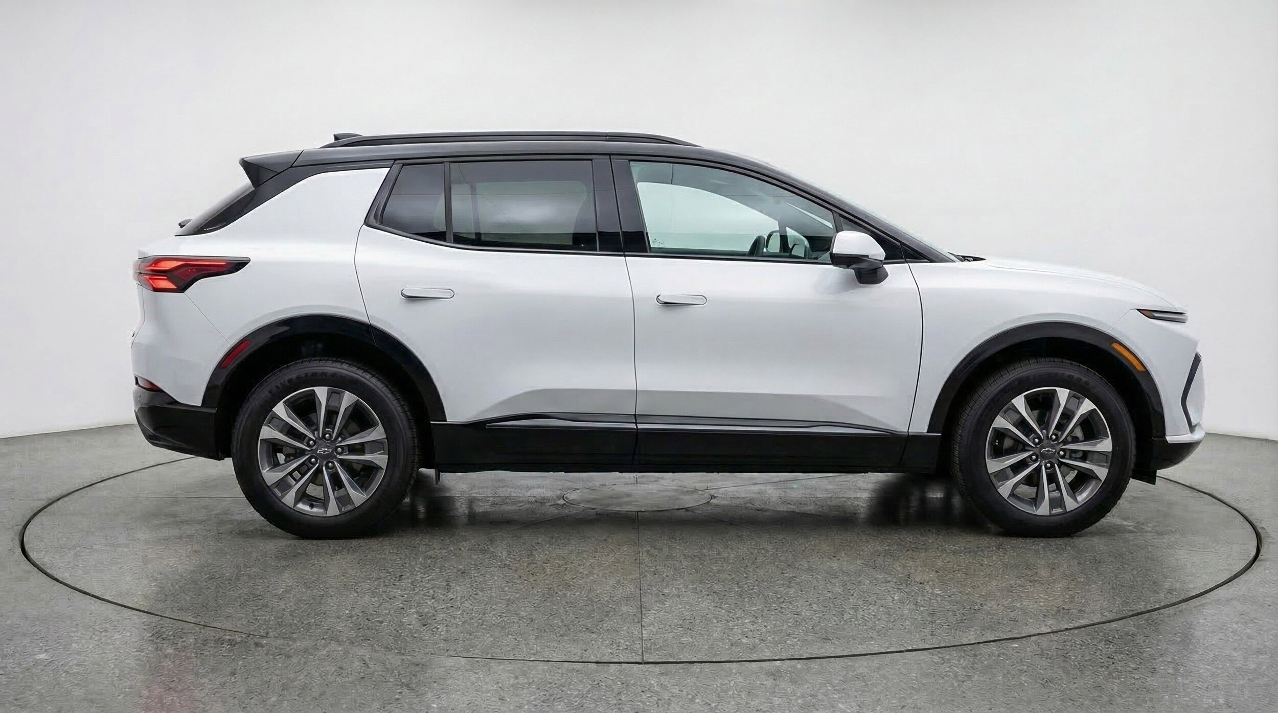 Thumbnail: 2025 Chevrolet Equinox - 11