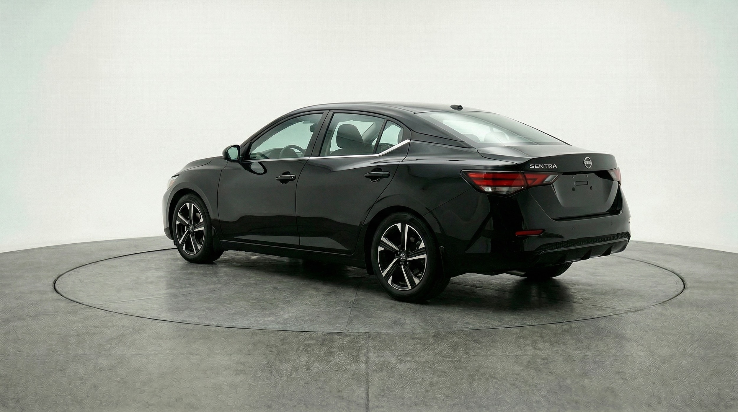 Thumbnail: 2025 Nissan Sentra - 5