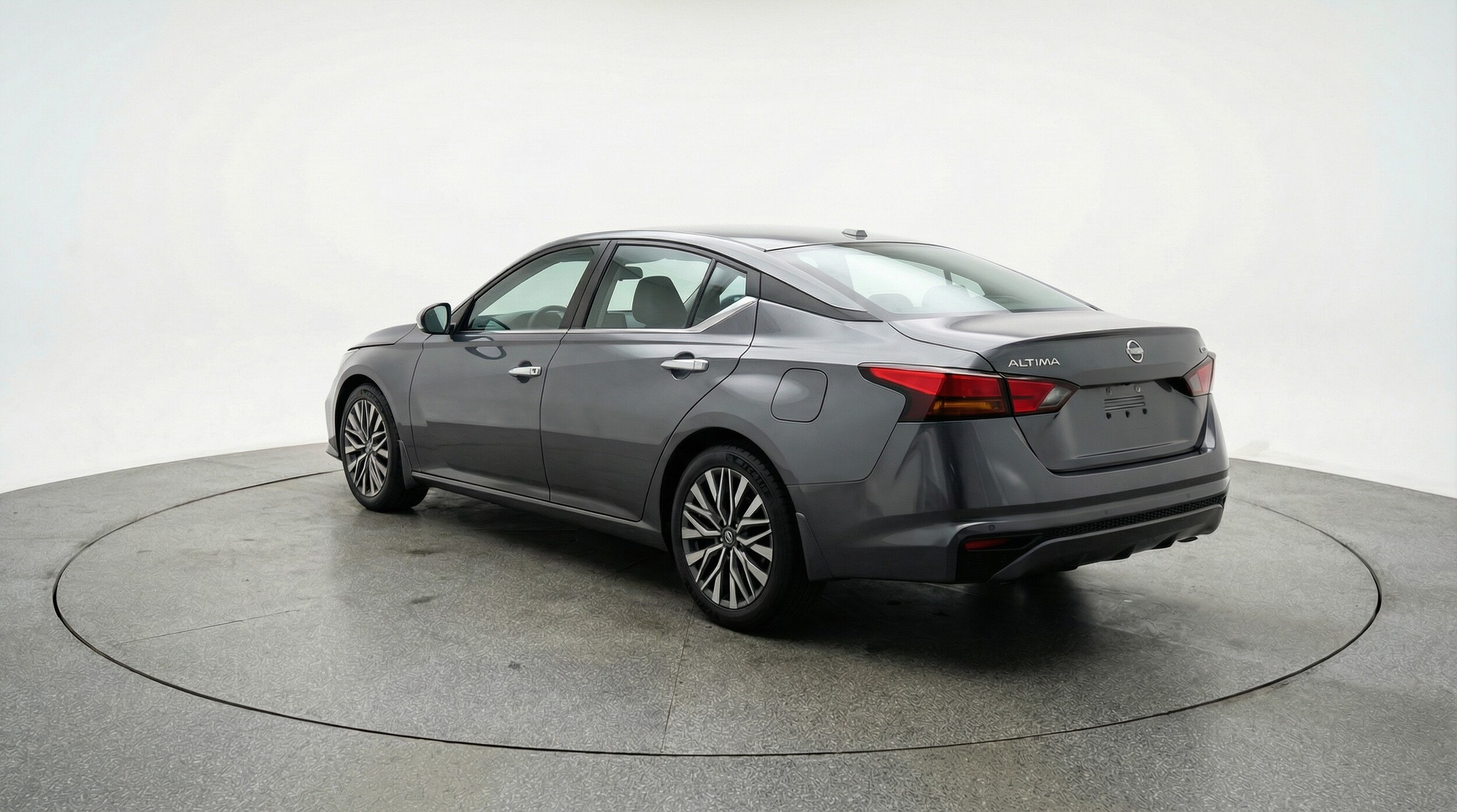 Thumbnail: 2025 Nissan Altima - 5