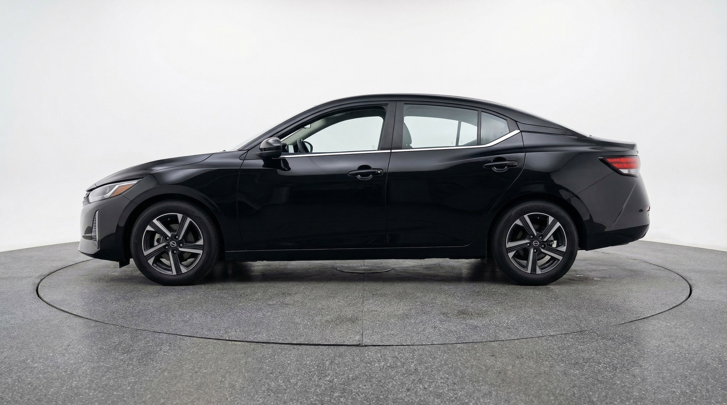 Thumbnail: 2025 Nissan Sentra - 5