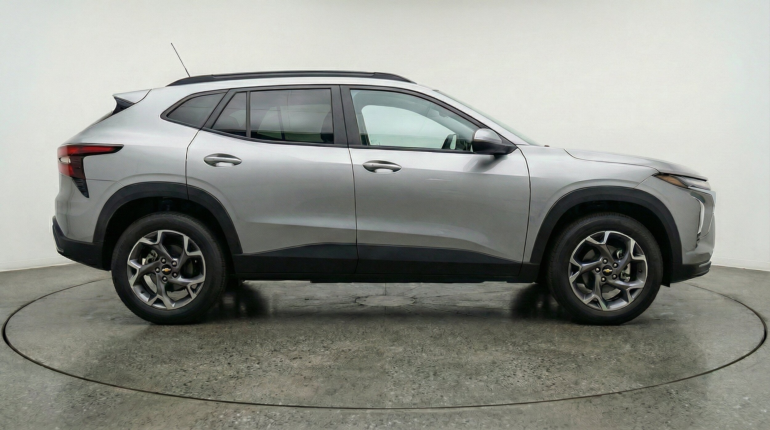 Thumbnail: 2025 Chevrolet Trax - 9