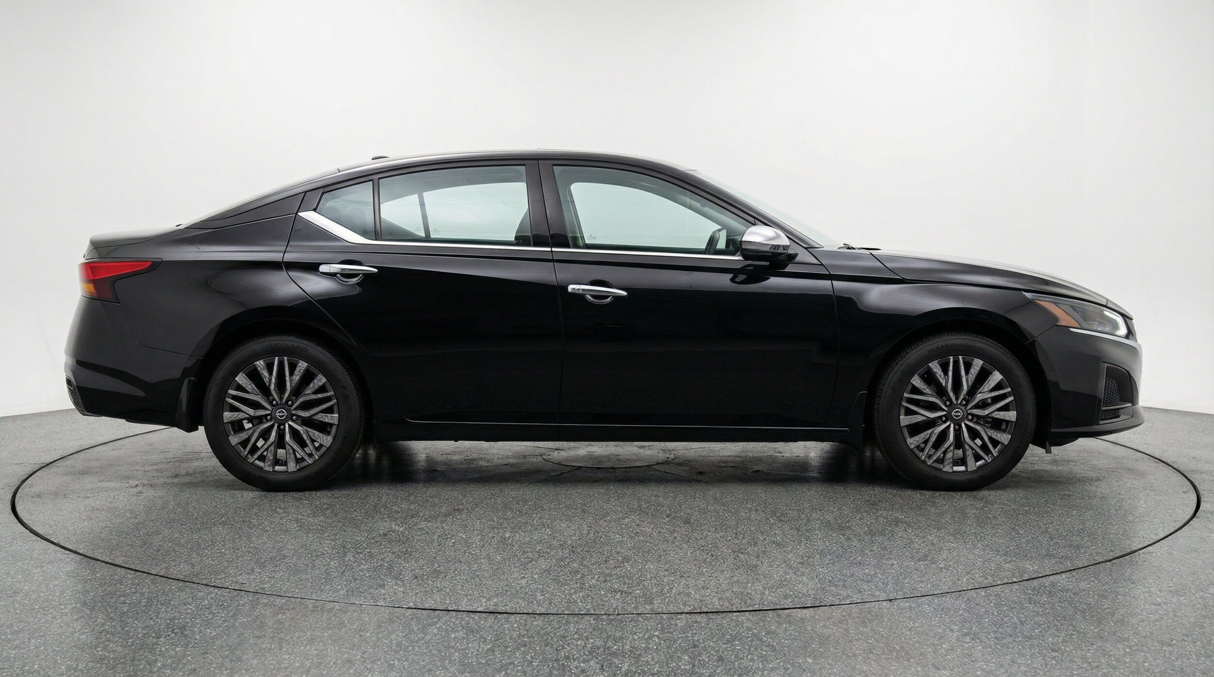 Thumbnail: 2026 Nissan Altima - 10