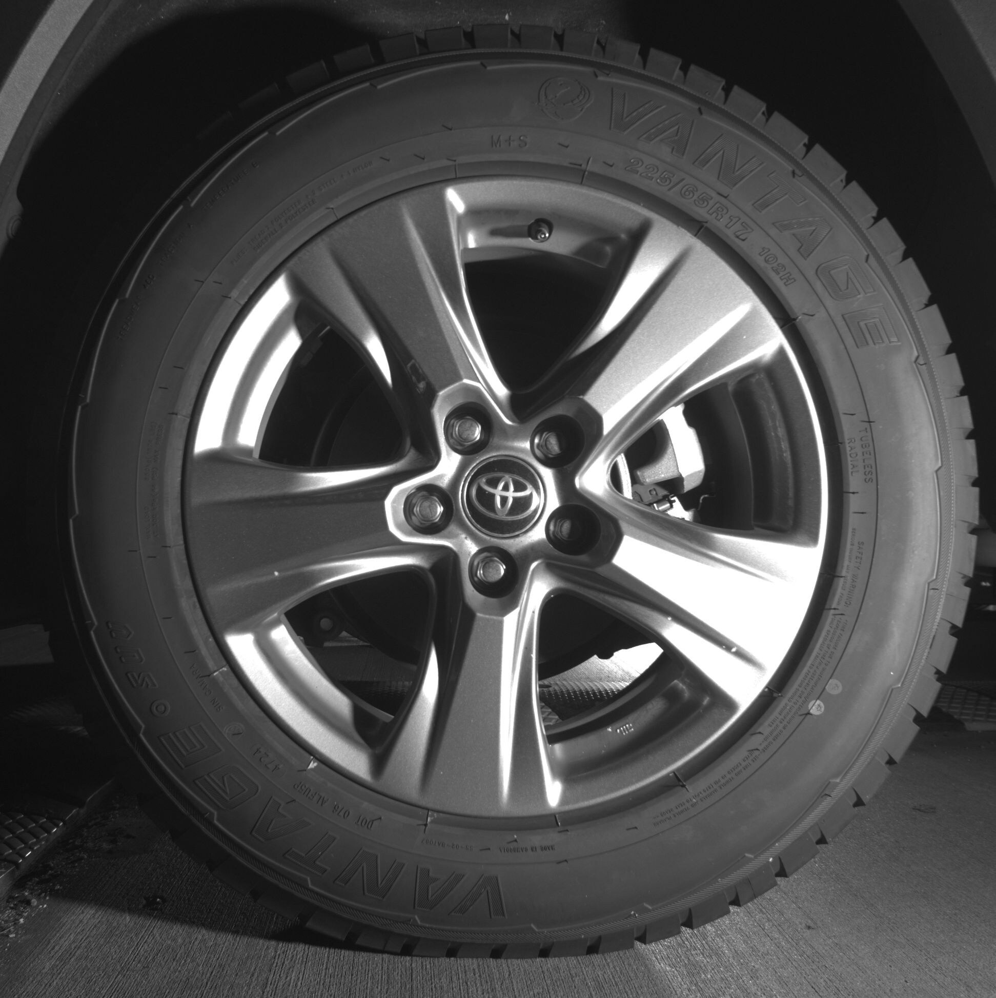 Thumbnail: 2025 Toyota RAV4 - 11