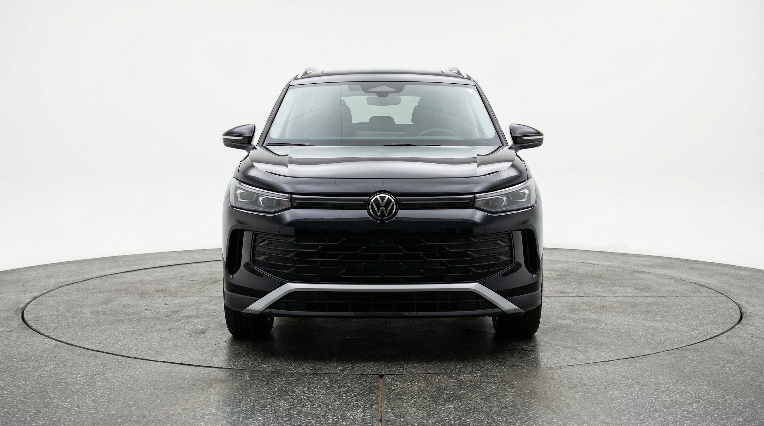 Thumbnail: 2026 Volkswagen Tiguan - 2