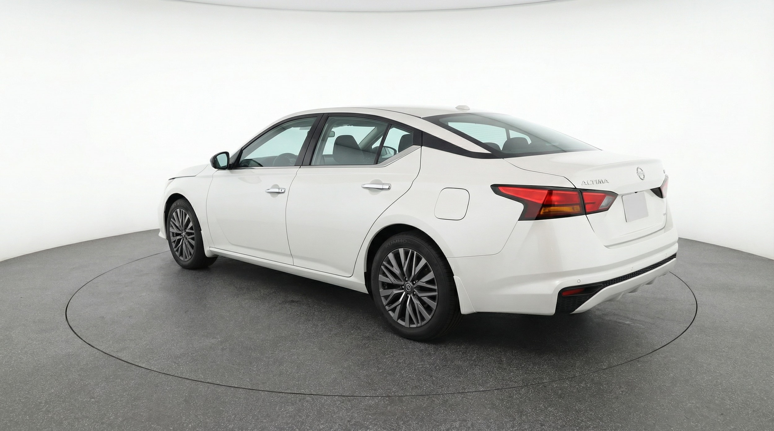 Thumbnail: 2025 Nissan Altima - 5