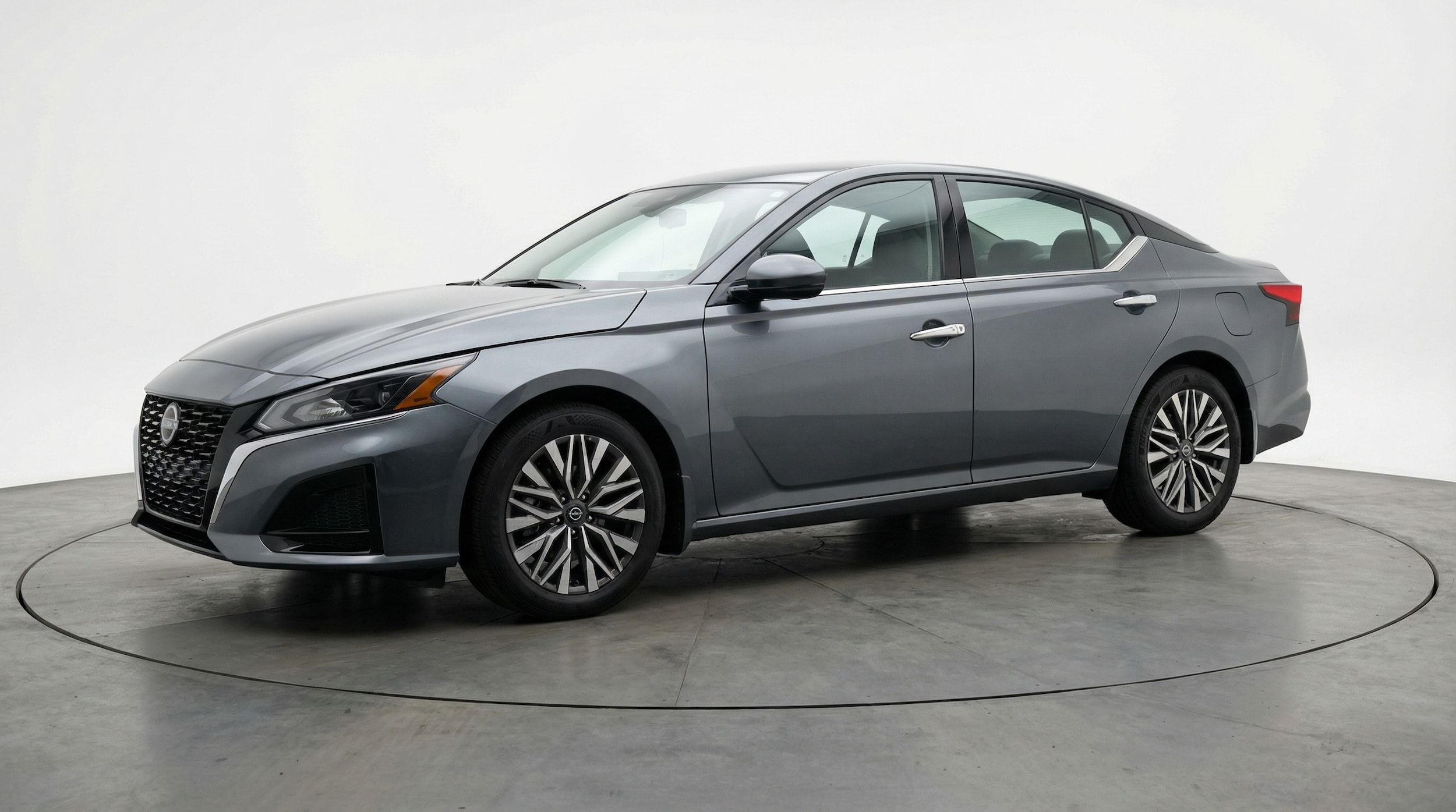 Thumbnail: 2025 Nissan Altima - 3