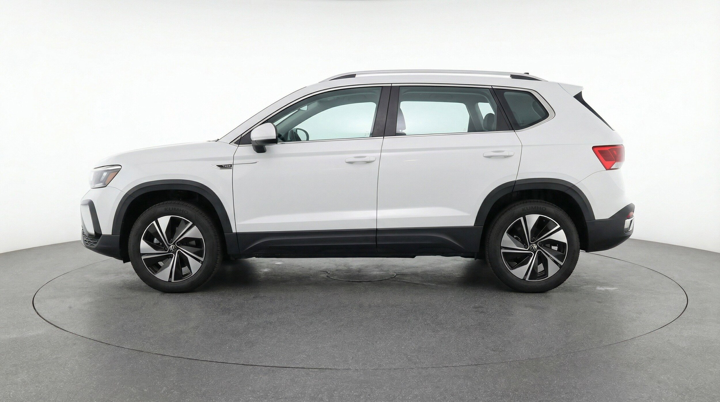 Thumbnail: 2025 Volkswagen Taos - 5