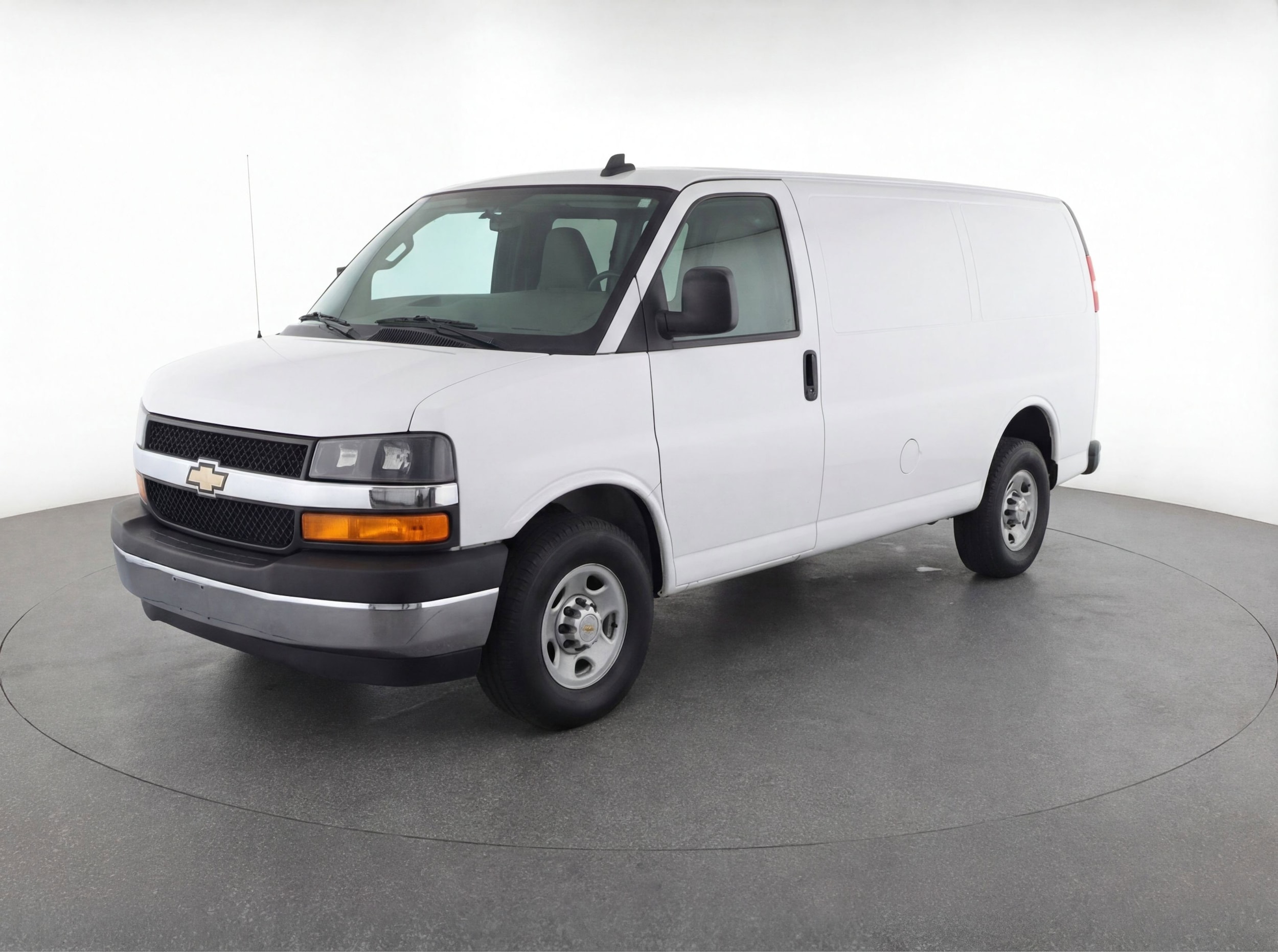 Thumbnail: 2025 Chevrolet Express - 3