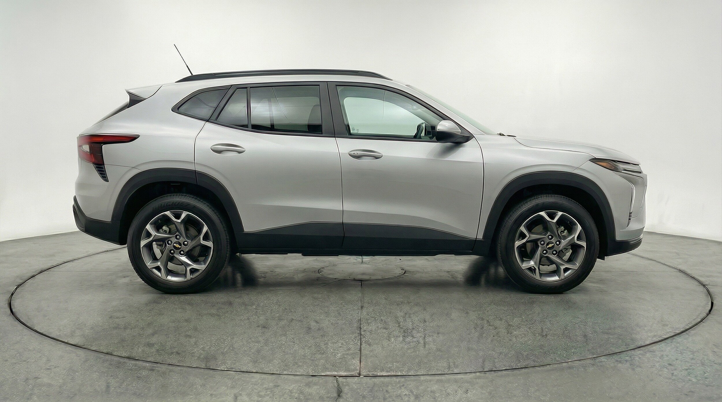 Thumbnail: 2025 Chevrolet Trax - 11