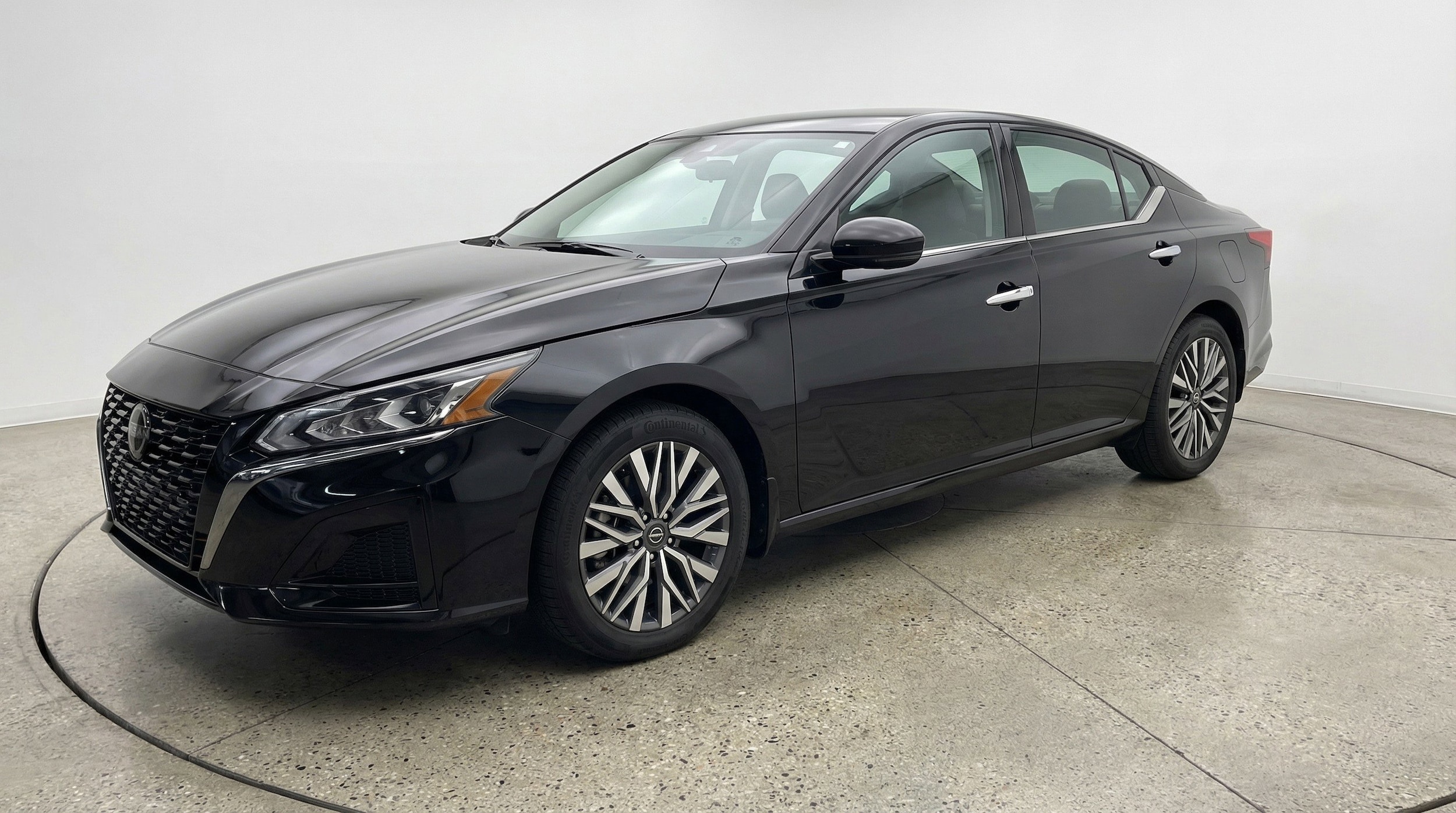 Thumbnail: 2025 Nissan Altima - 3