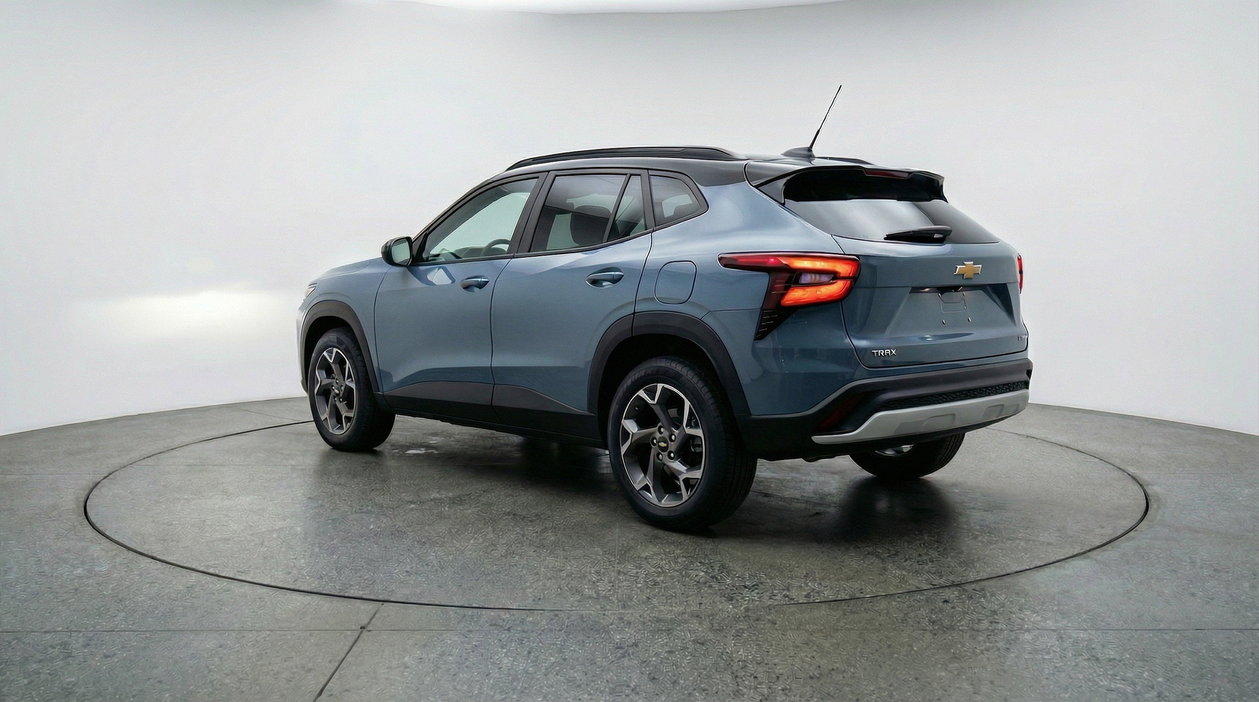 Thumbnail: 2025 Chevrolet Trax - 6