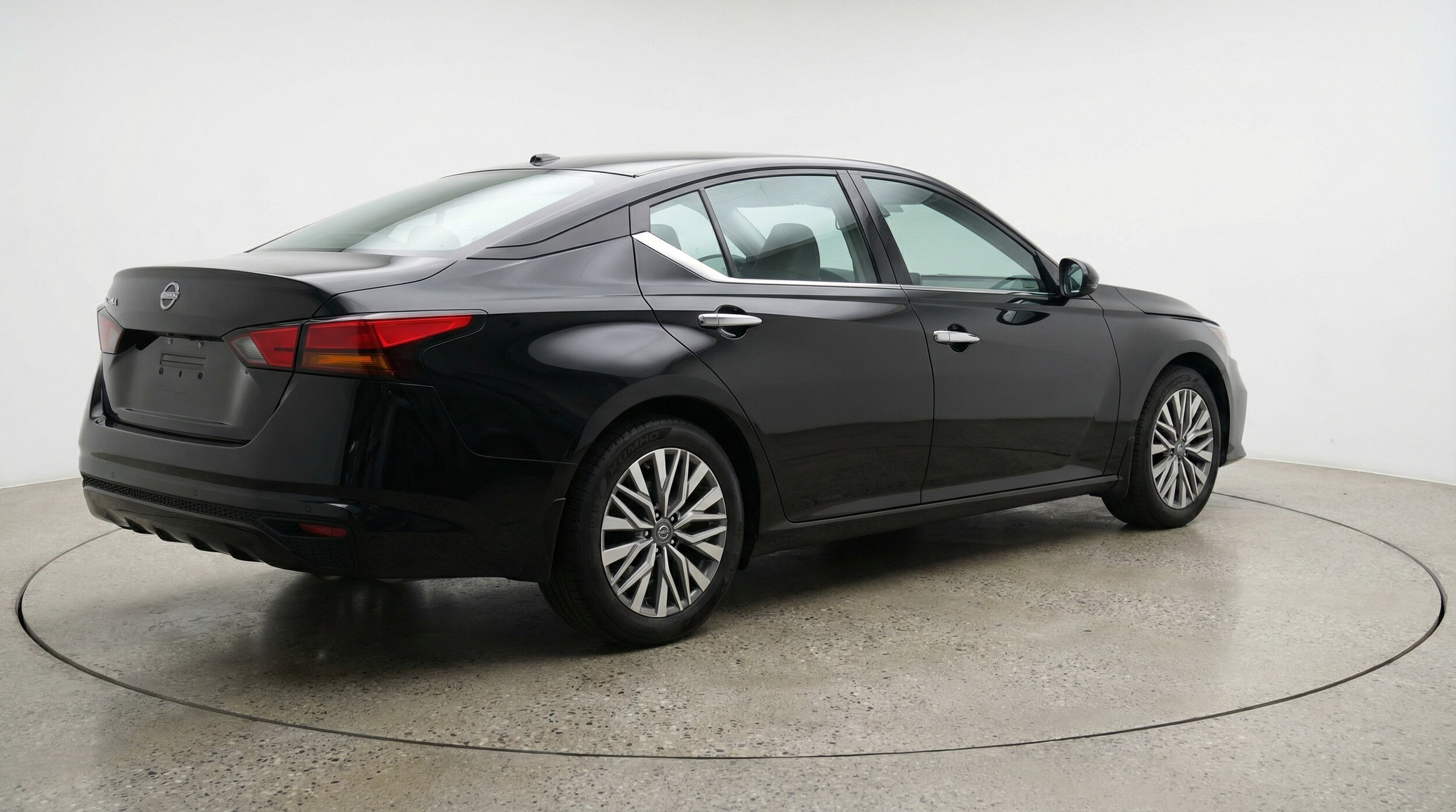 Thumbnail: 2025 Nissan Altima - 7