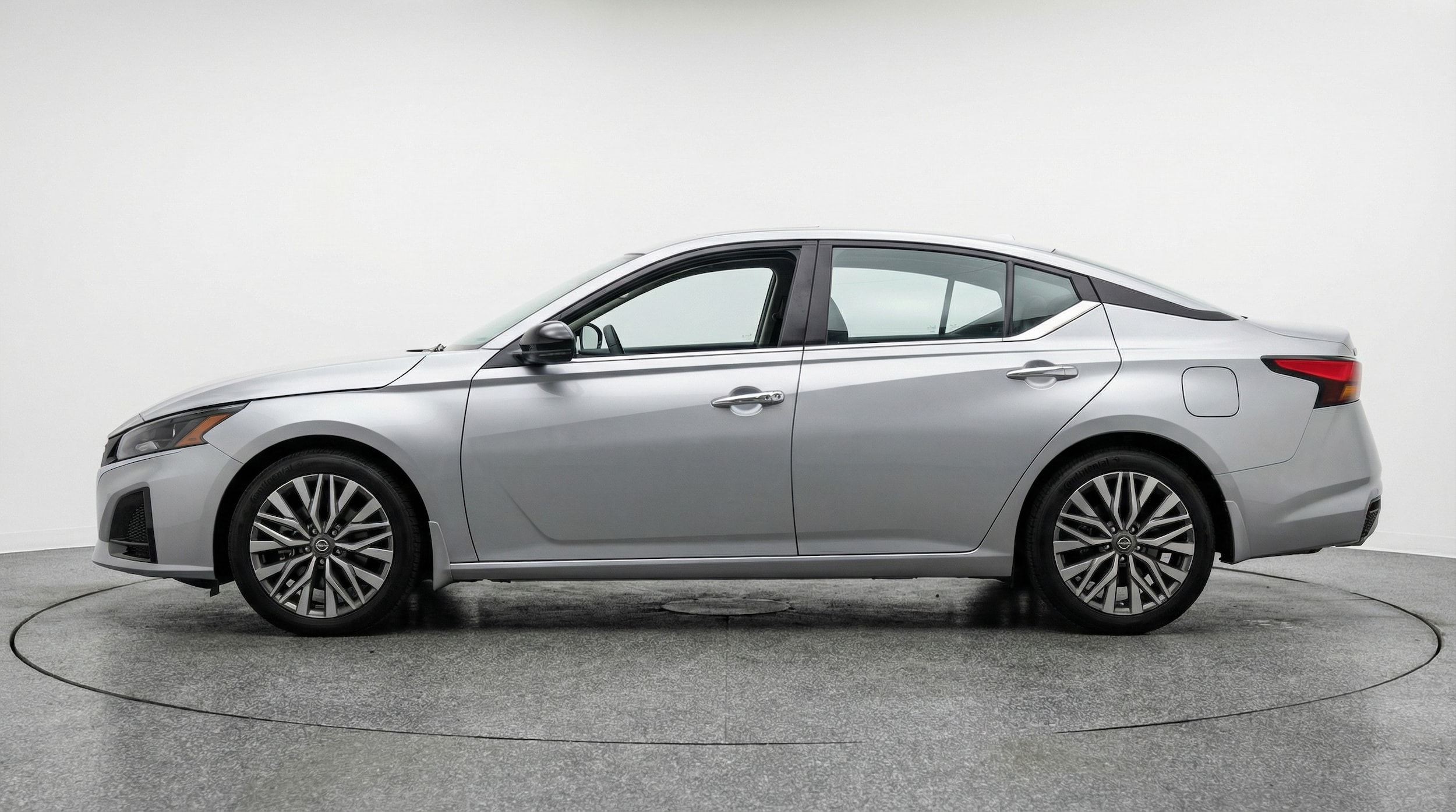 Thumbnail: 2025 Nissan Altima - 4