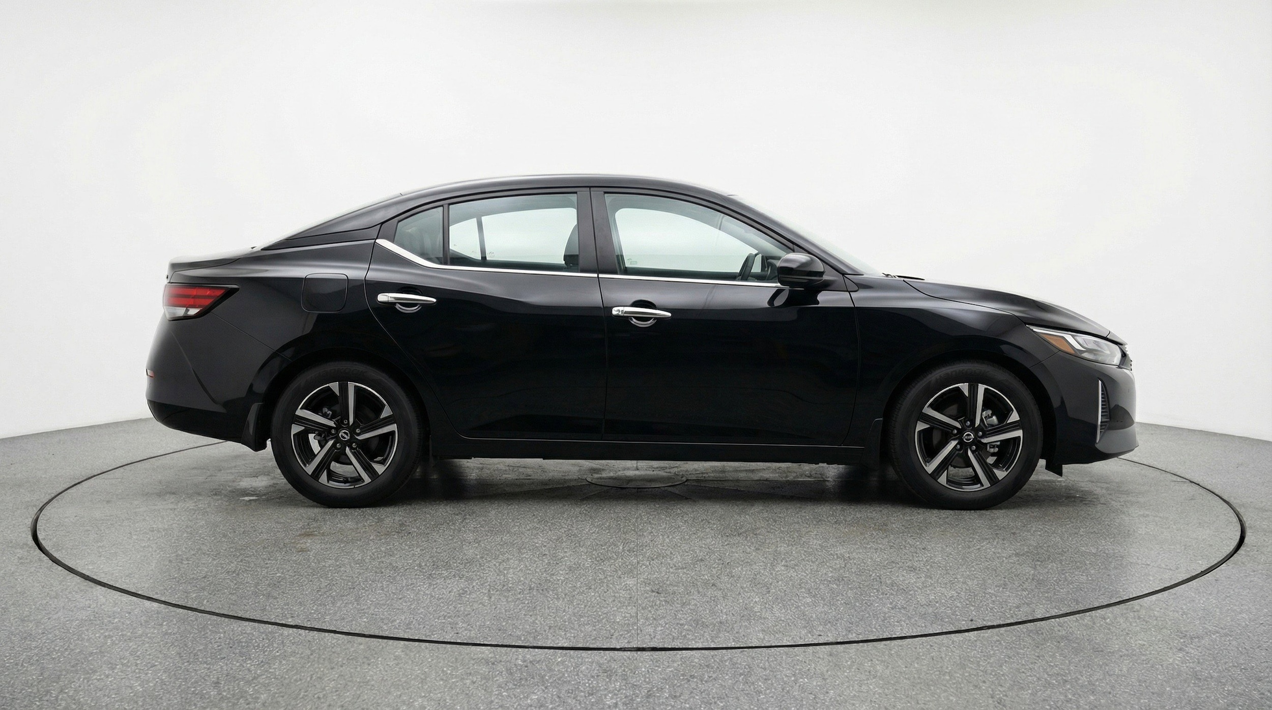 Thumbnail: 2025 Nissan Sentra - 11