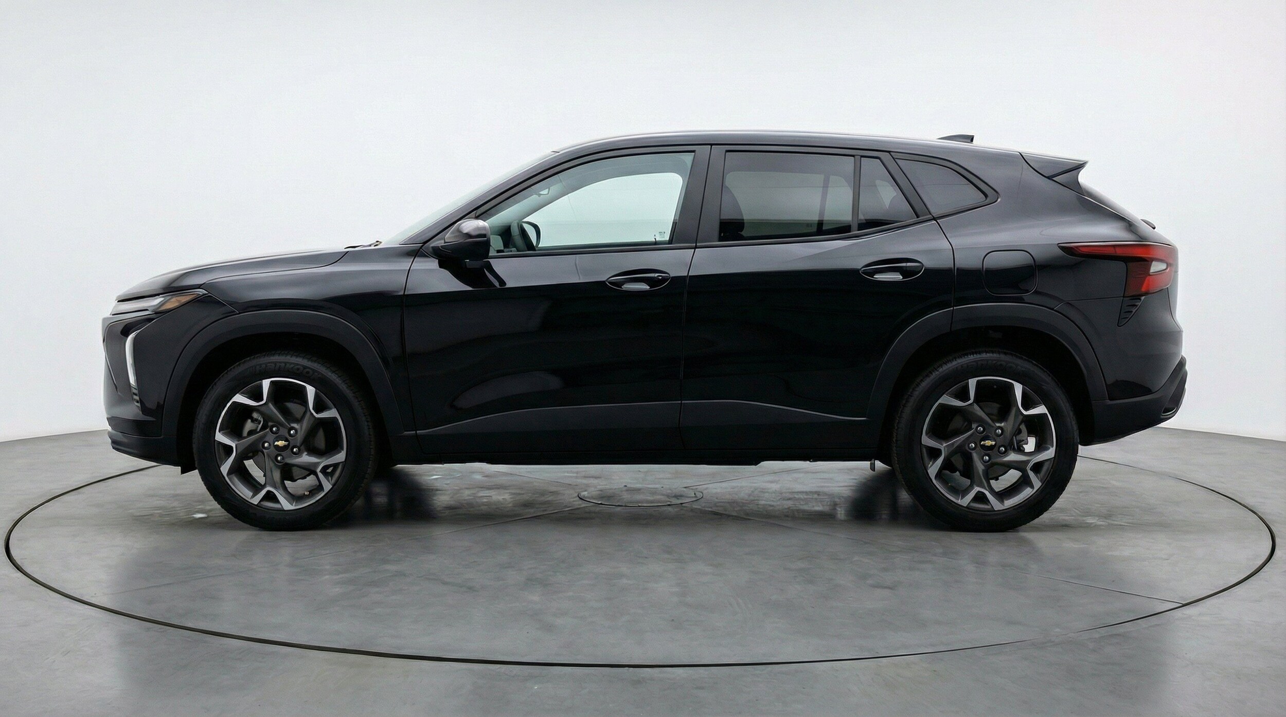 Thumbnail: 2025 Chevrolet Trax - 5