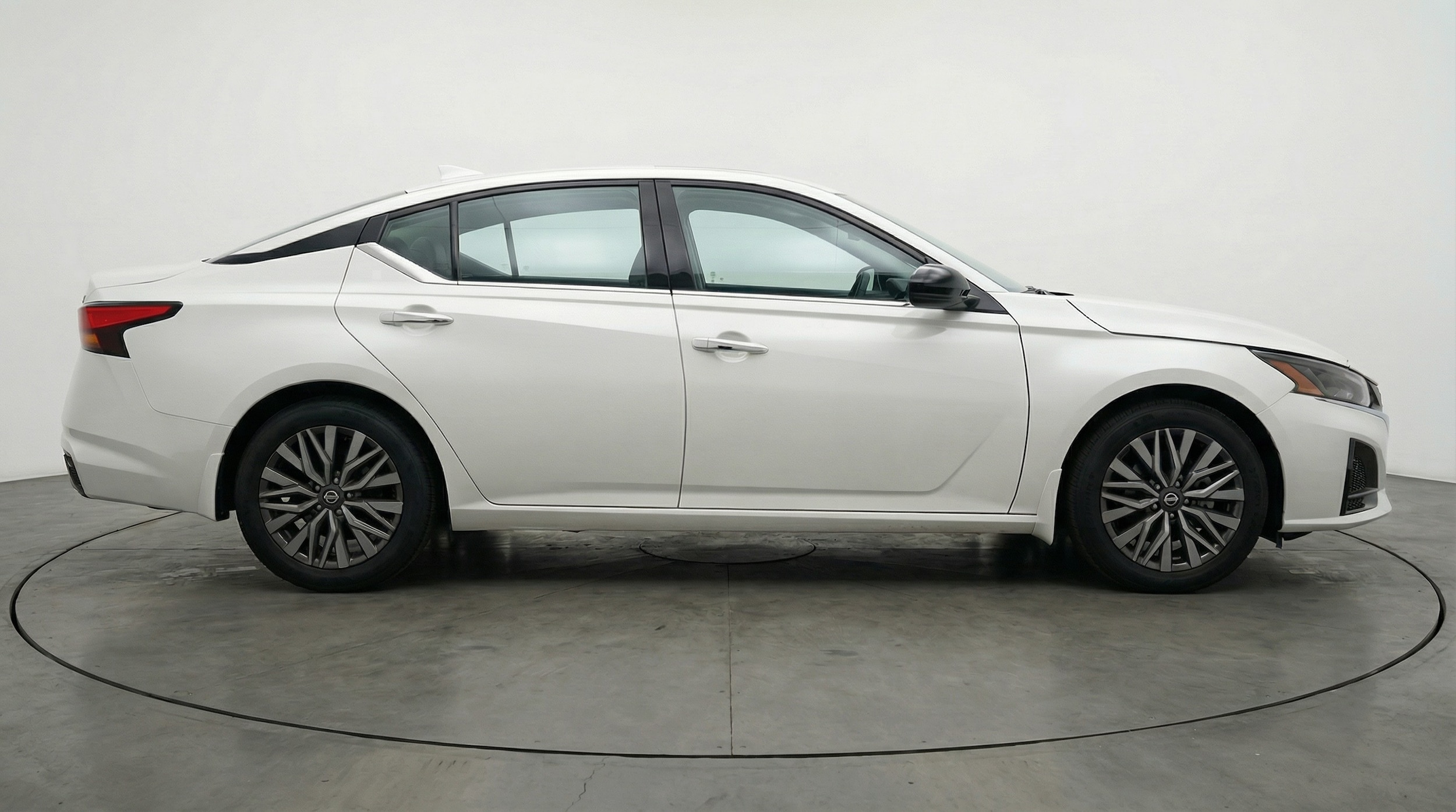 Thumbnail: 2025 Nissan Altima - 8