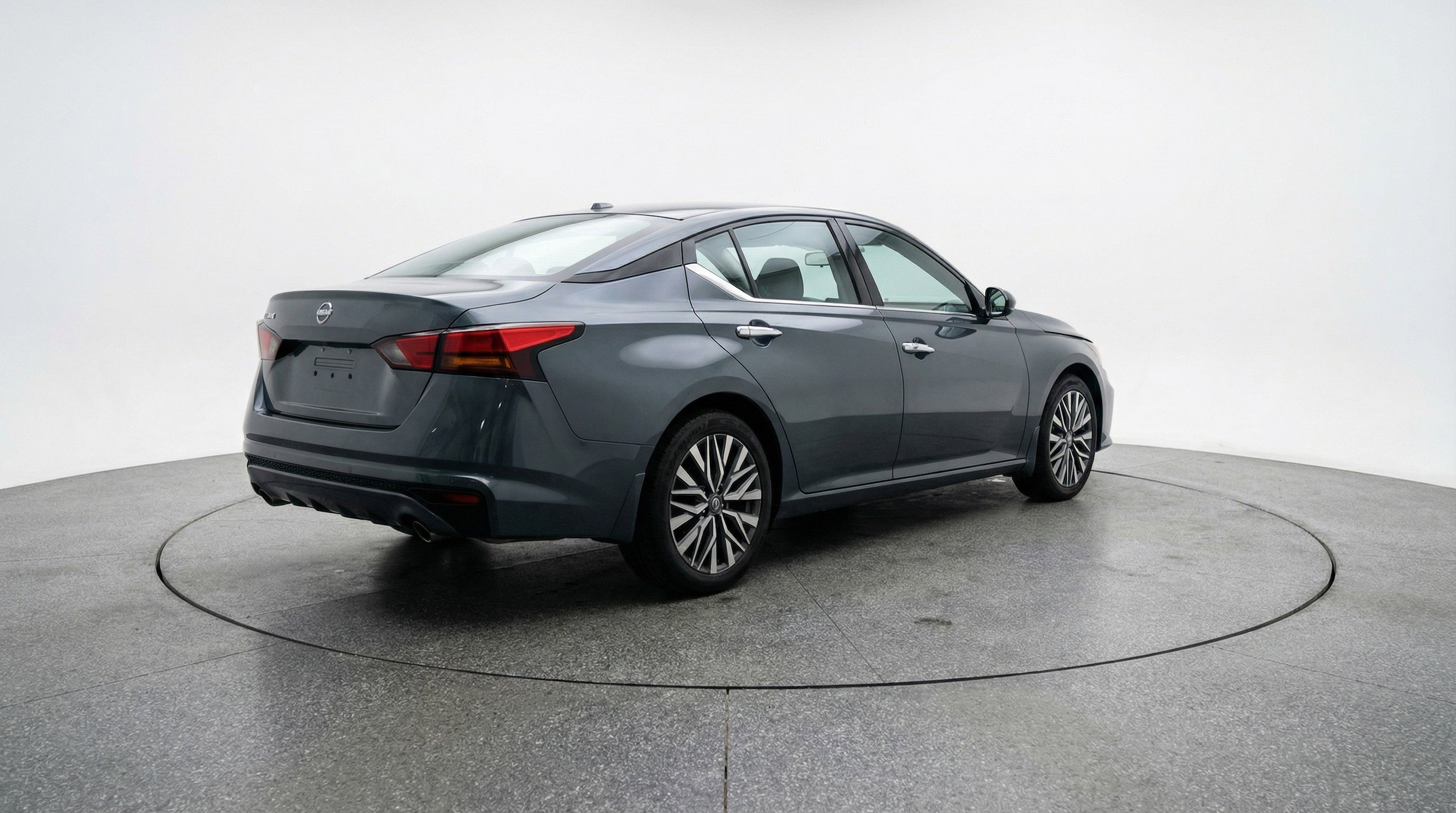 Thumbnail: 2025 Nissan Altima - 9