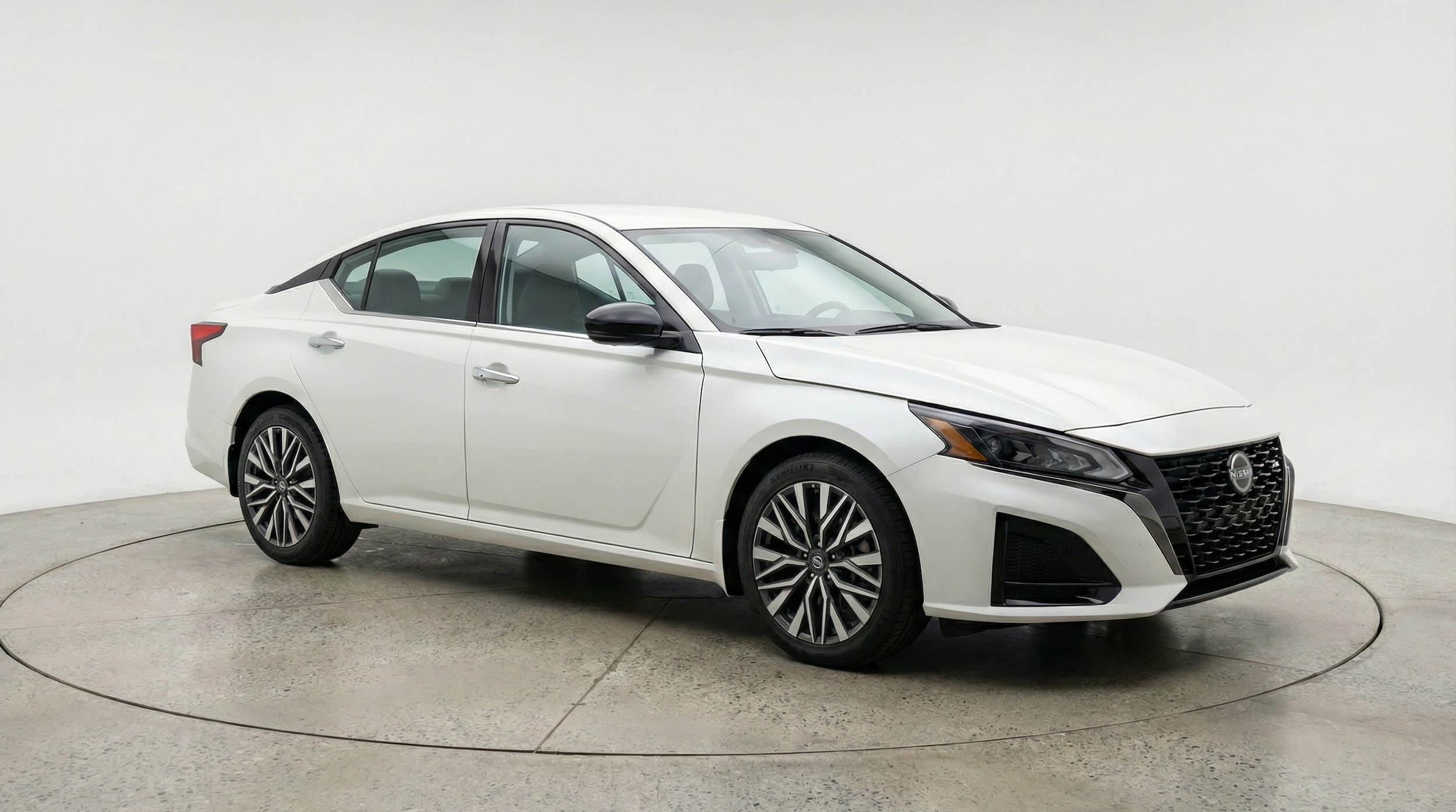 Thumbnail: 2025 Nissan Altima - 1