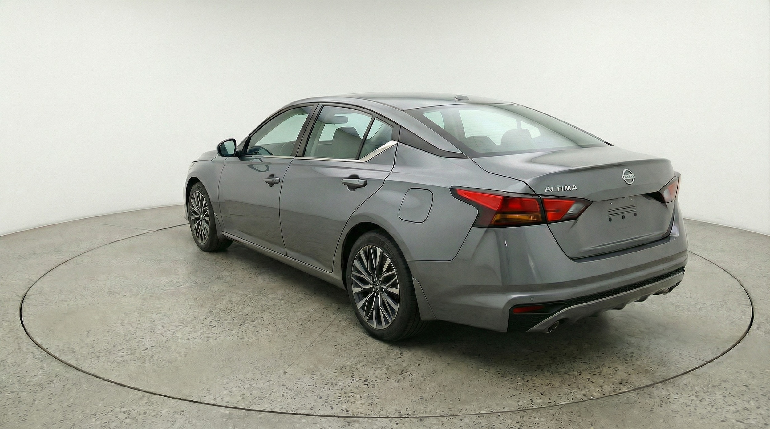 Thumbnail: 2025 Nissan Altima - 5