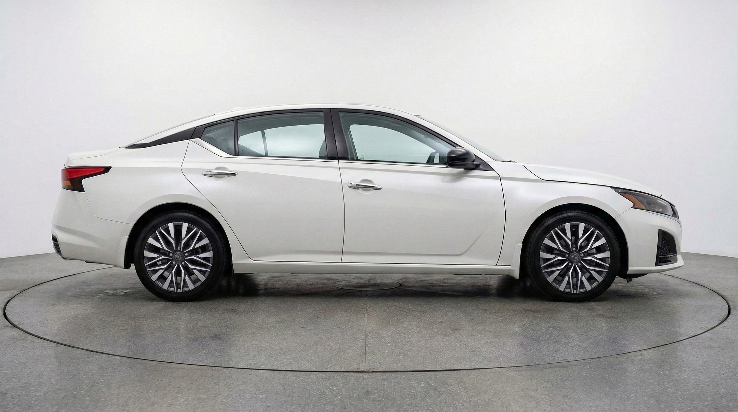 Thumbnail: 2025 Nissan Altima - 11