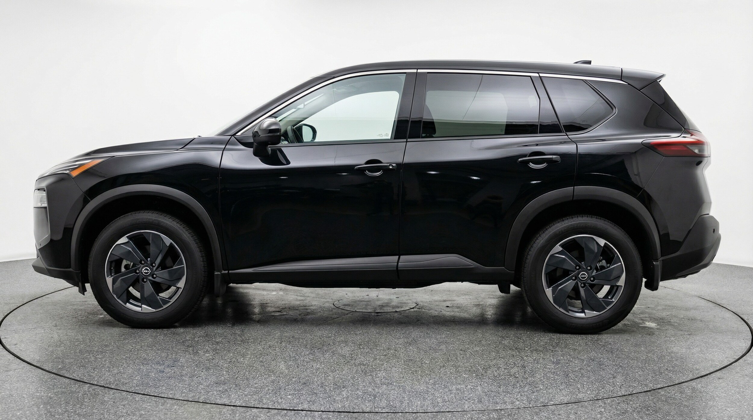 Thumbnail: 2025 Nissan Rogue - 4