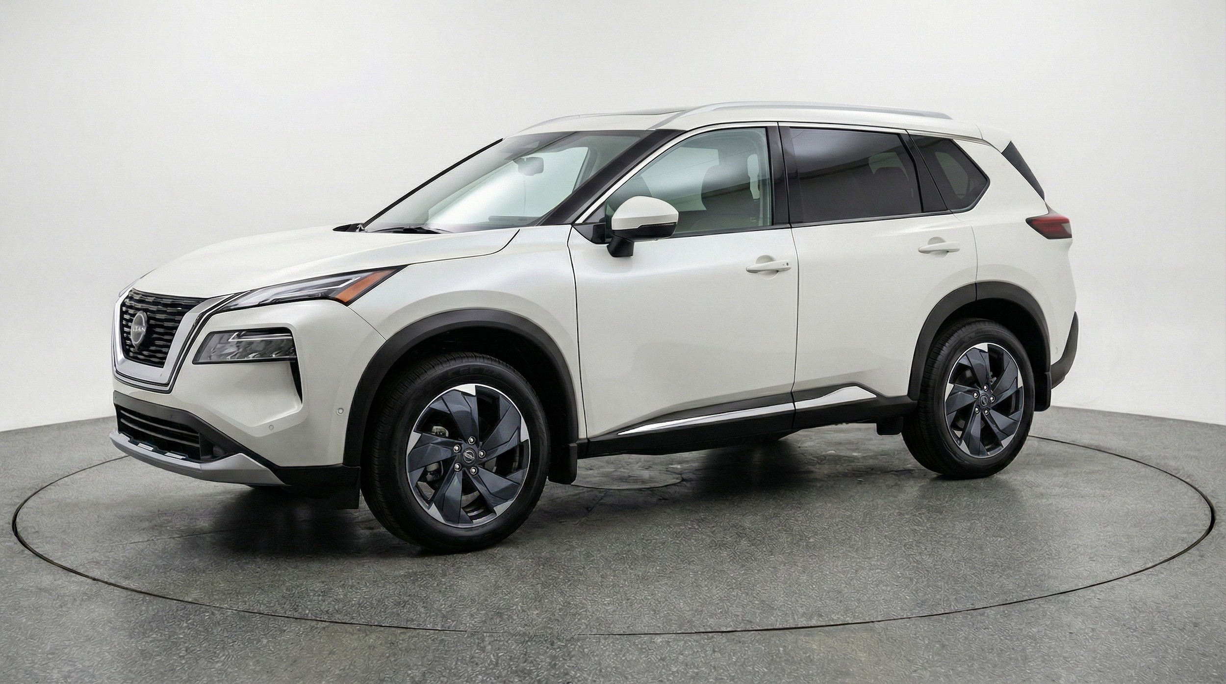 Thumbnail: 2025 Nissan Rogue - 3