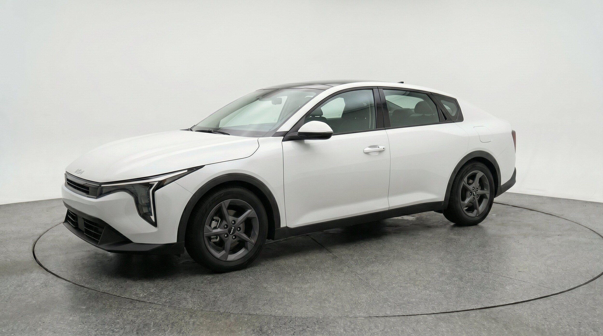 Thumbnail: 2025 Kia K4 - 3