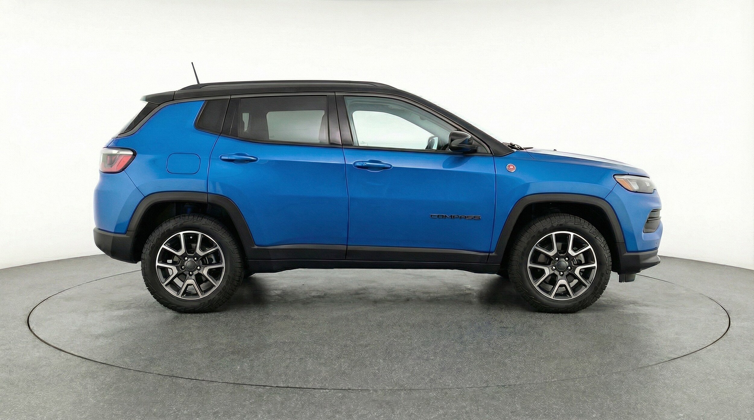 Thumbnail: 2025 Jeep Compass - 11
