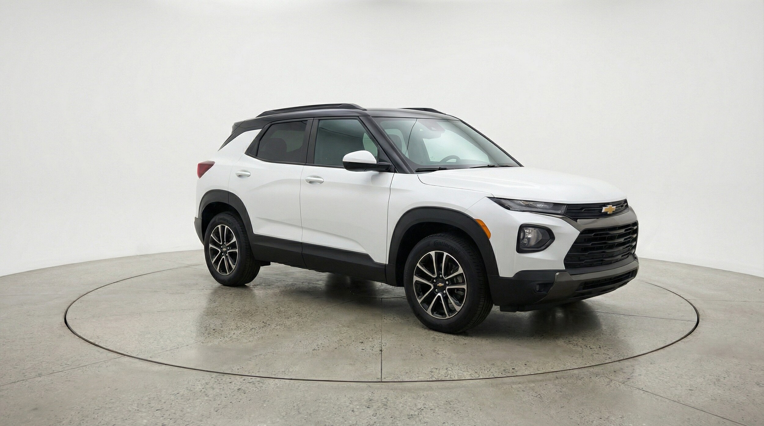 Thumbnail: 2025 Chevrolet TrailBlazer - 1