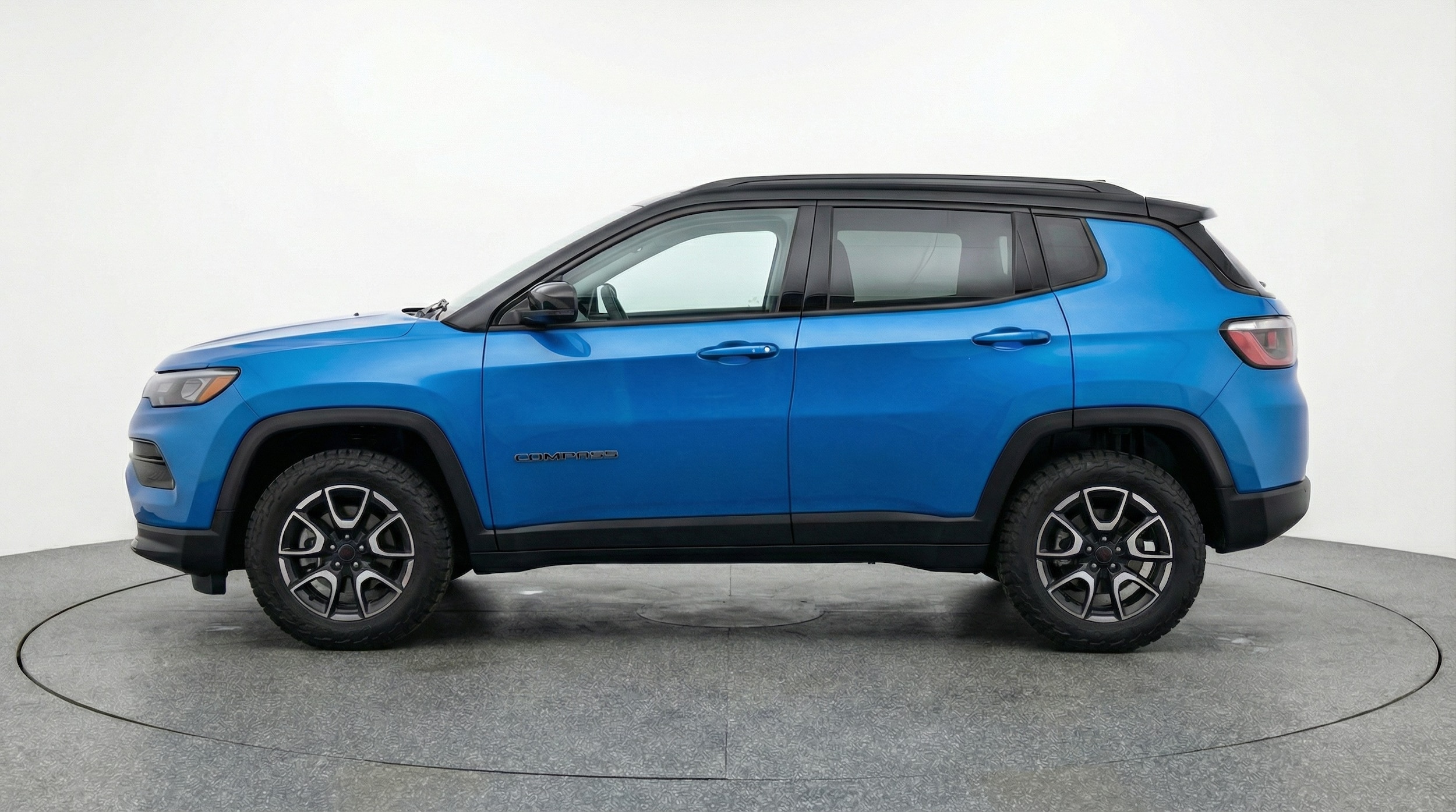 Thumbnail: 2025 Jeep Compass - 4