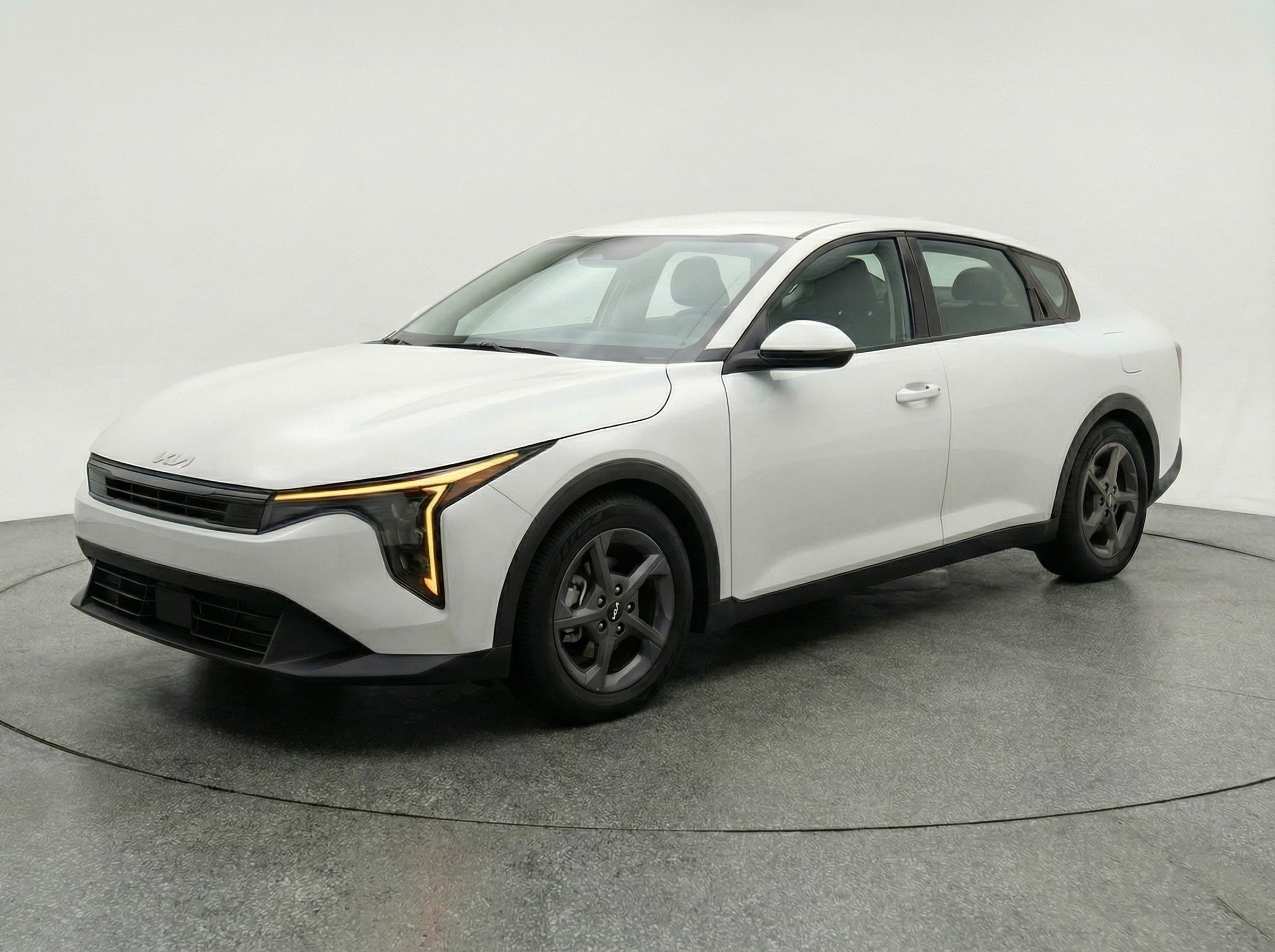 Thumbnail: 2025 Kia K4 - 3