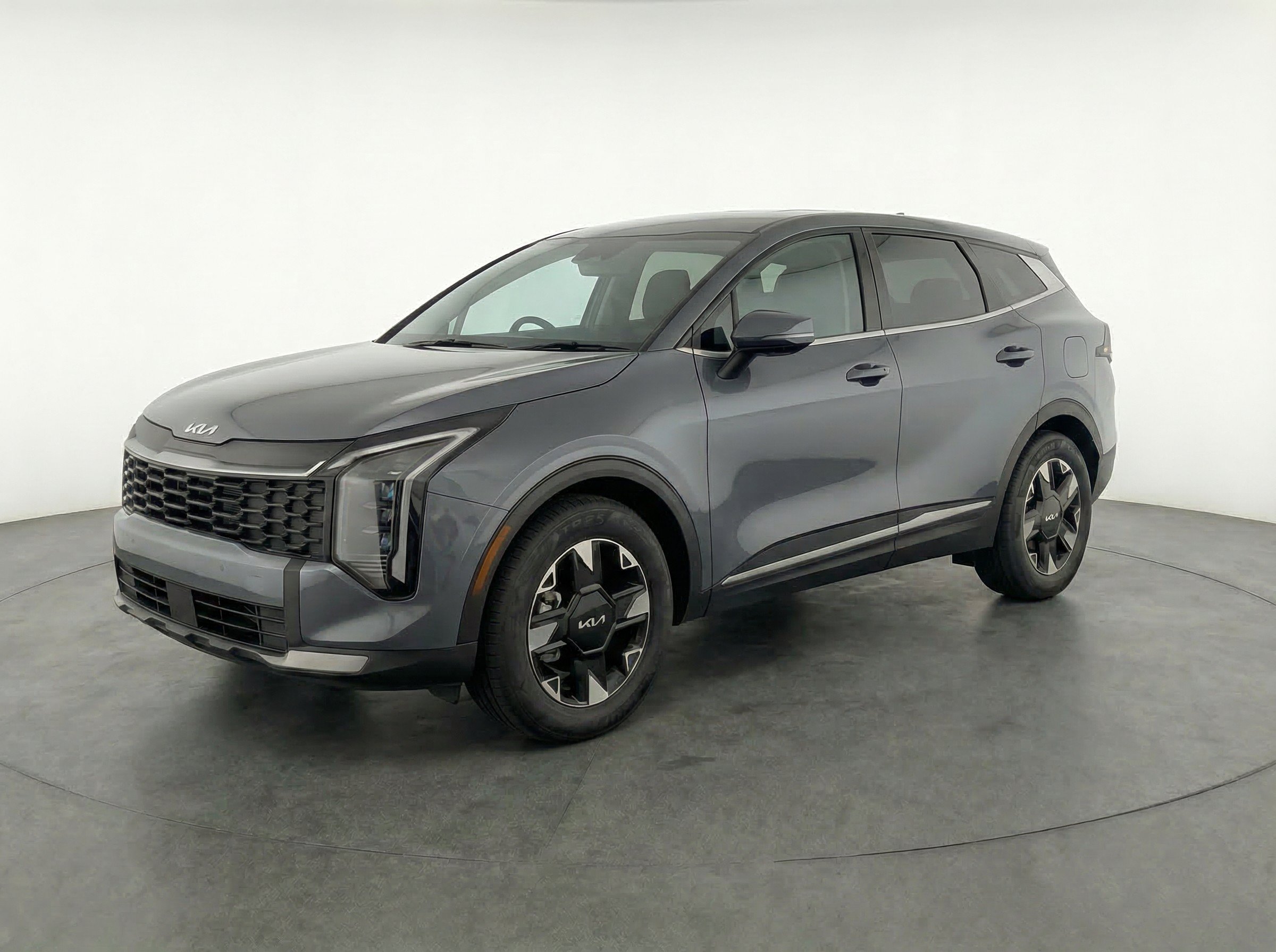 Thumbnail: 2026 Kia Sportage - 3