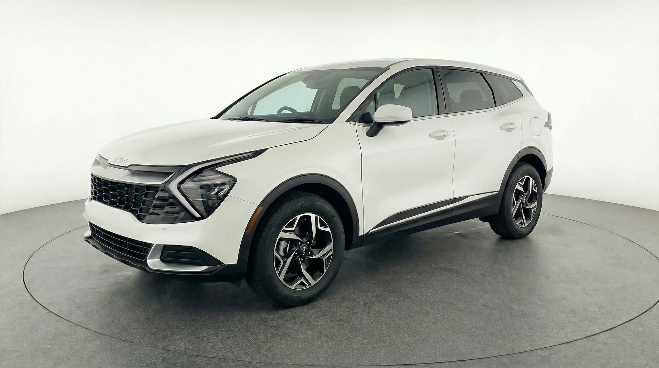 Thumbnail: 2025 Kia Sportage - 3